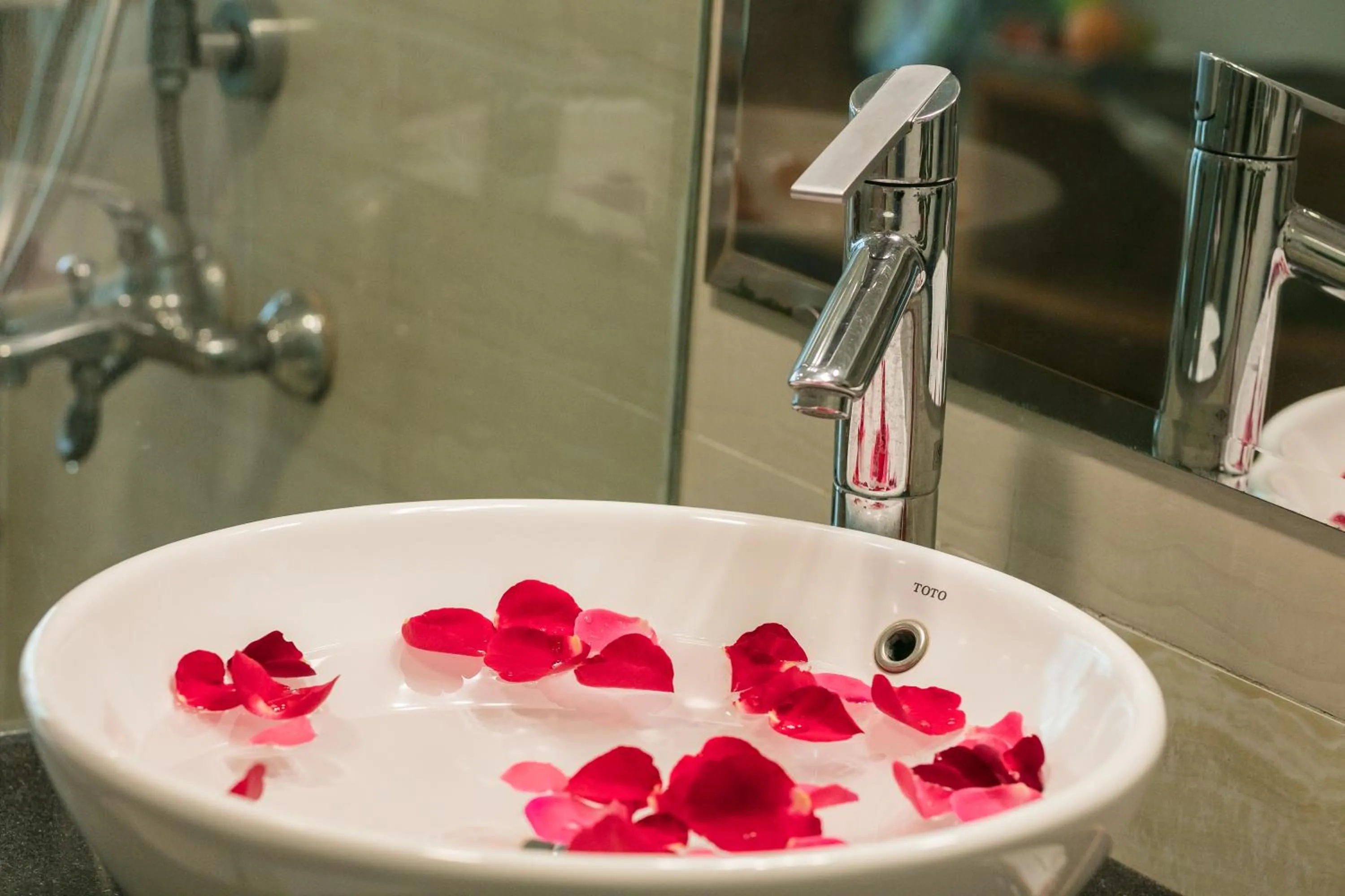 Bathroom in Hanoi Lotus Boutique Hotel