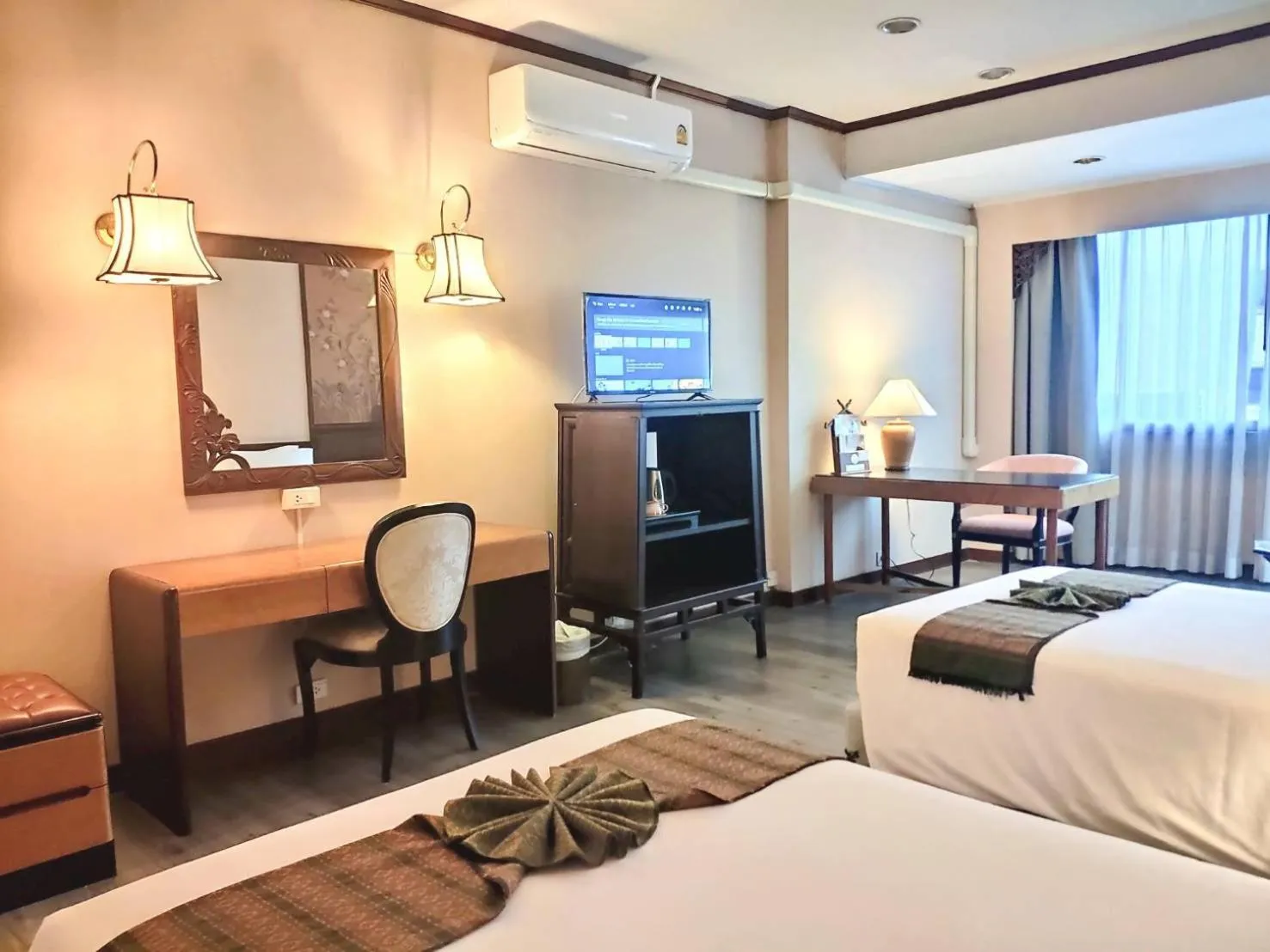 Bed in Chiang Mai Orchid Hotel