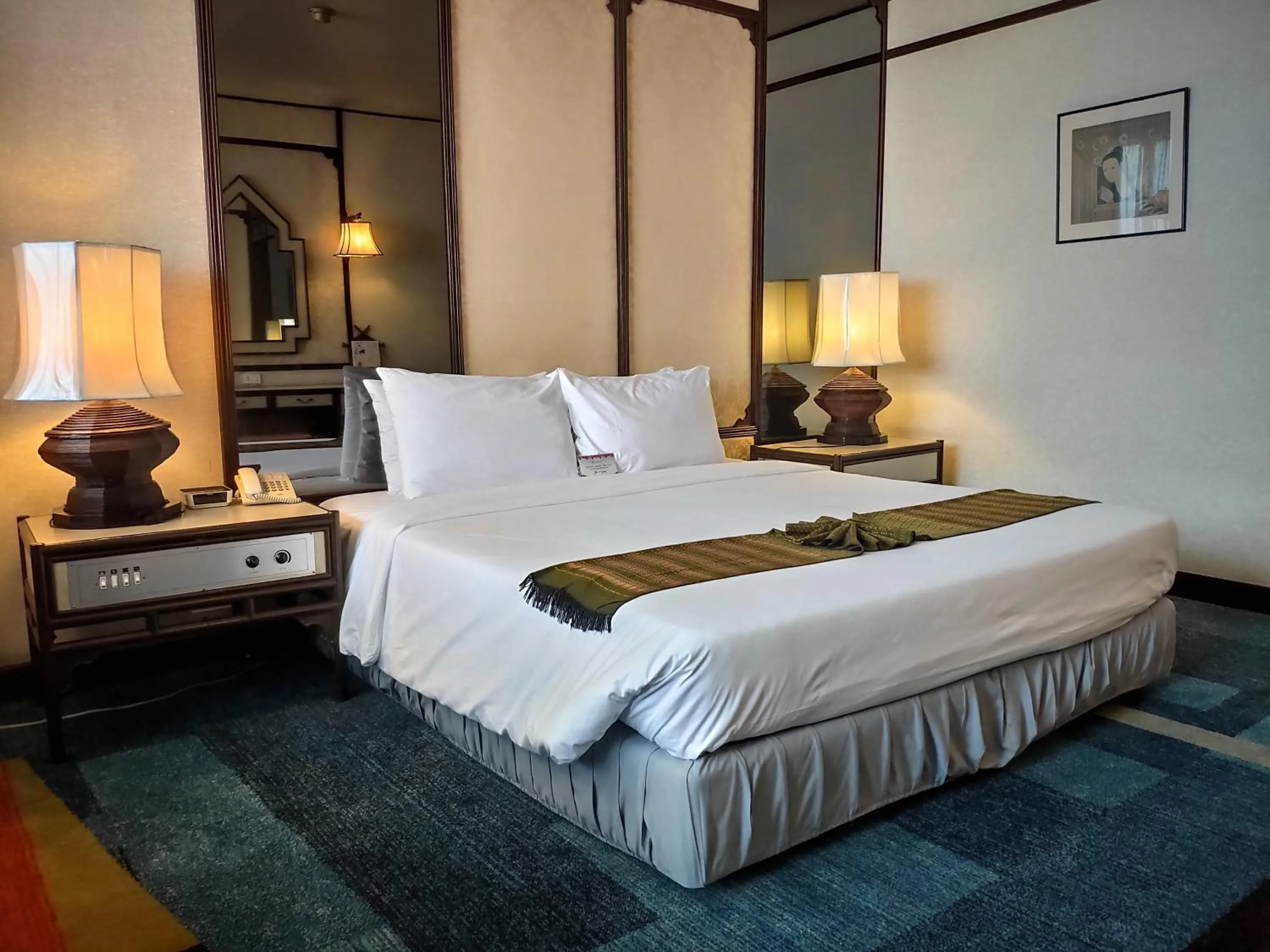 Bed in Chiang Mai Orchid Hotel