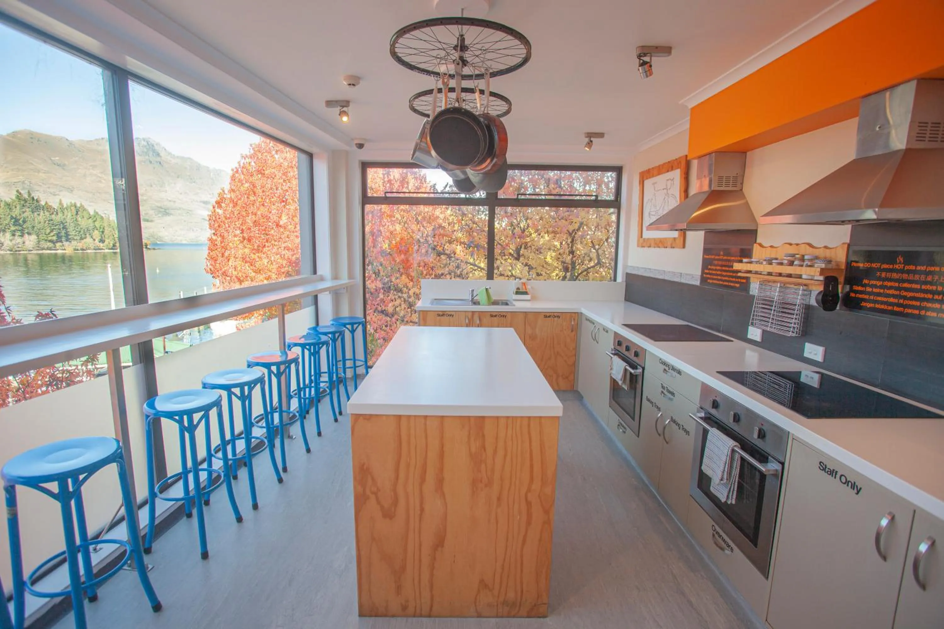 Coffee/tea facilities in Absoloot Hostel Queenstown