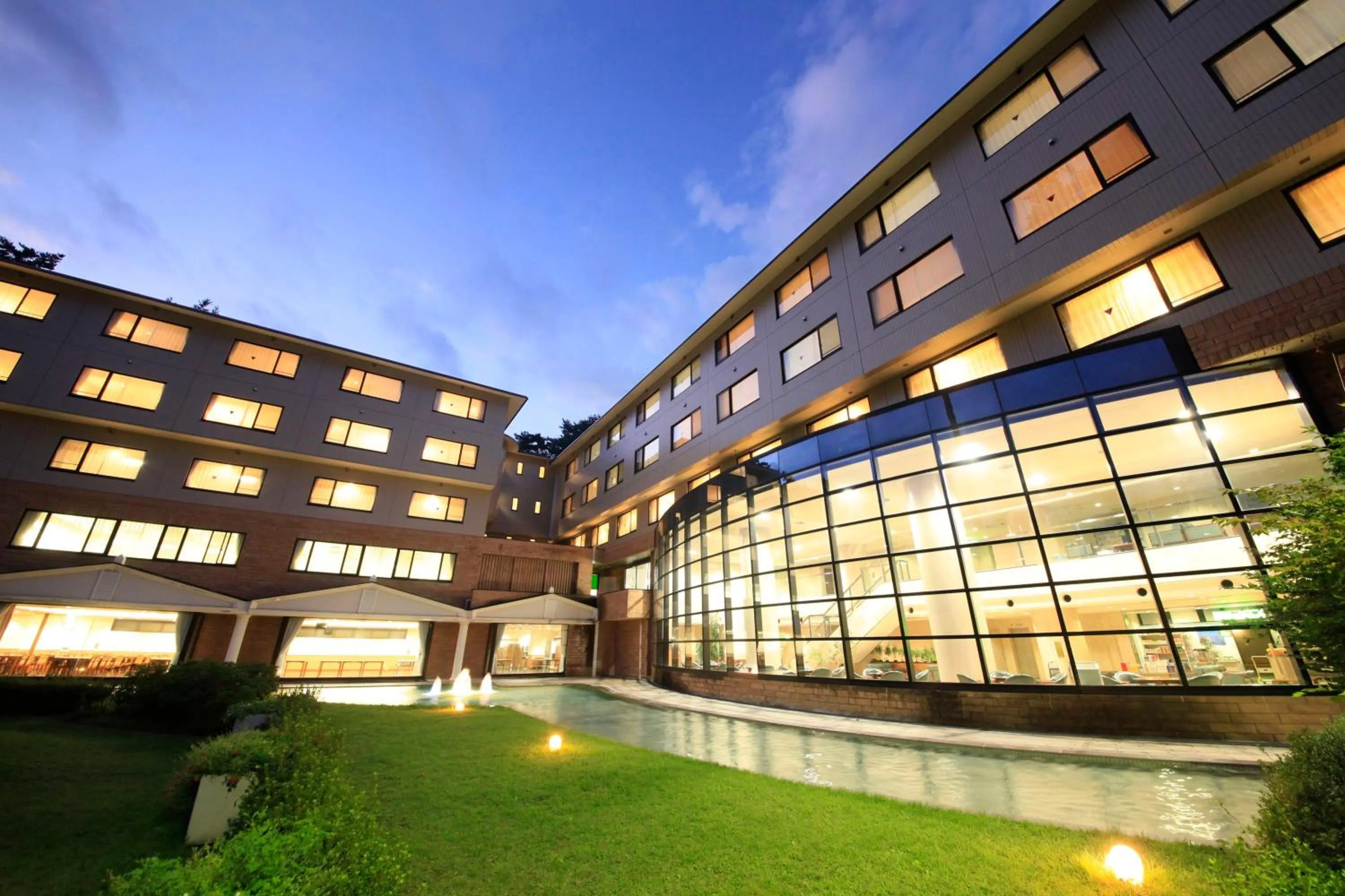 Property building in Evergreen-Fuji