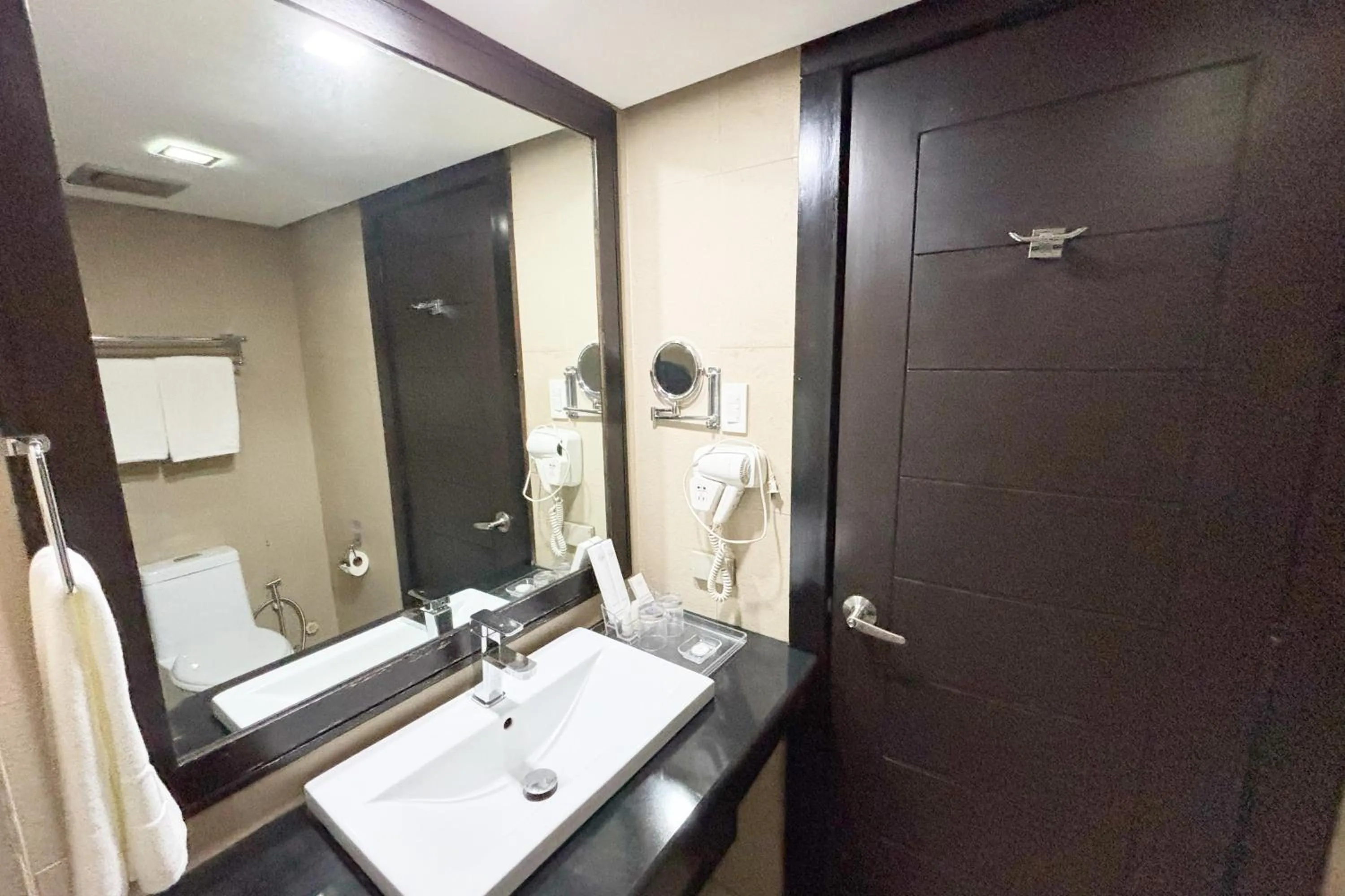 The Muse Beach Front Hotel Boracay