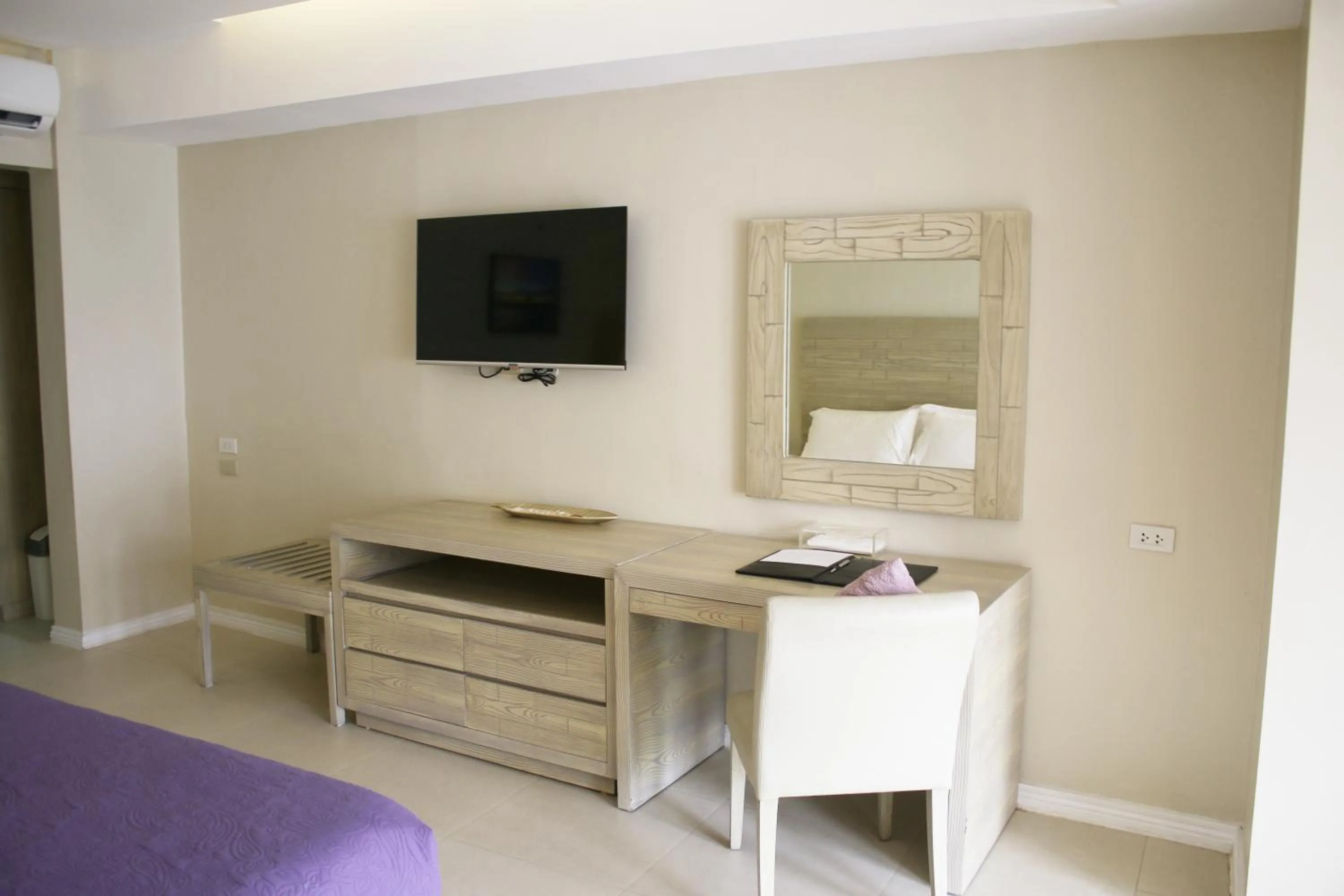 The Muse Beach Front Hotel Boracay