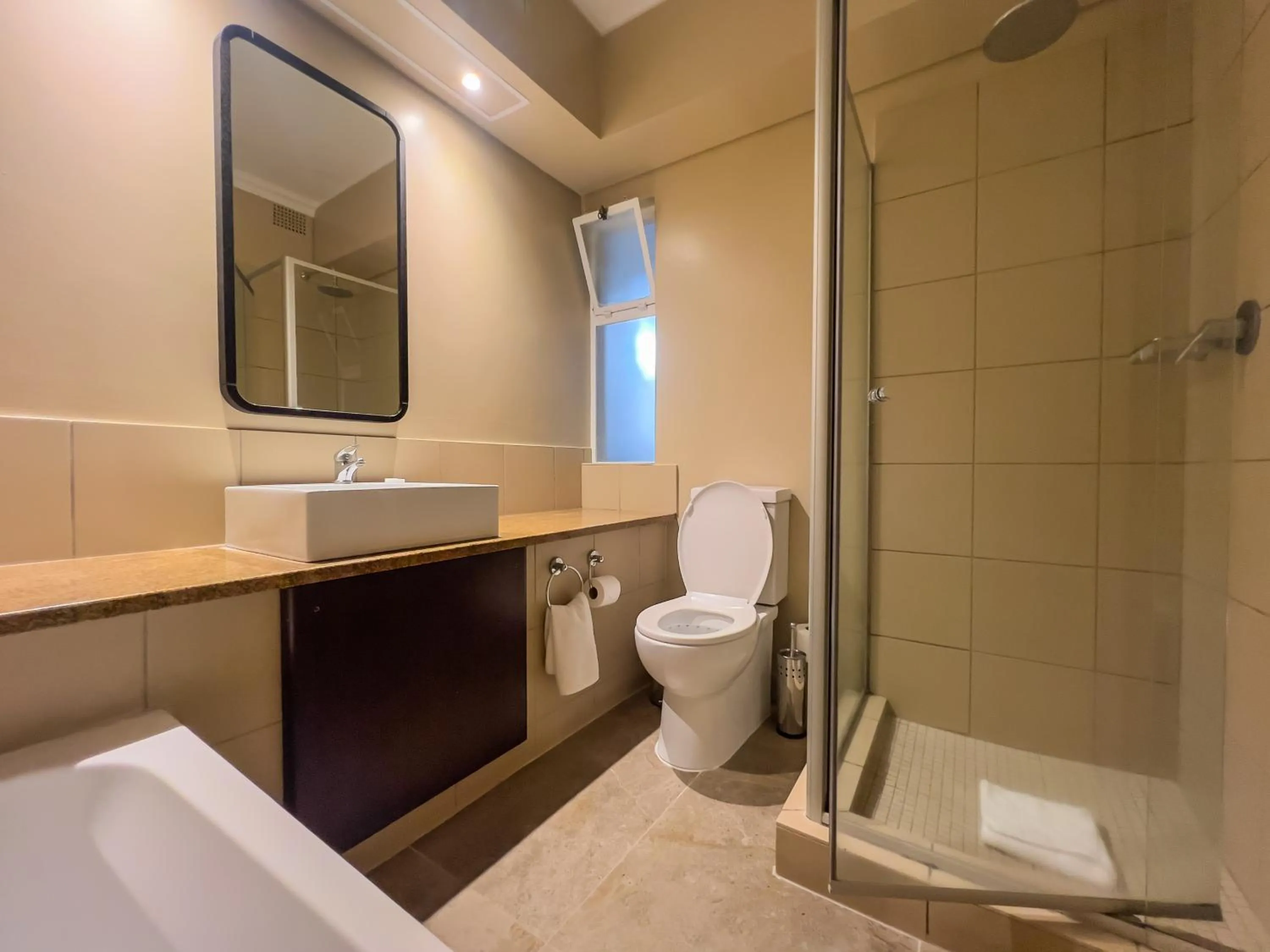 Bathroom in Premier Hotel The Winkler