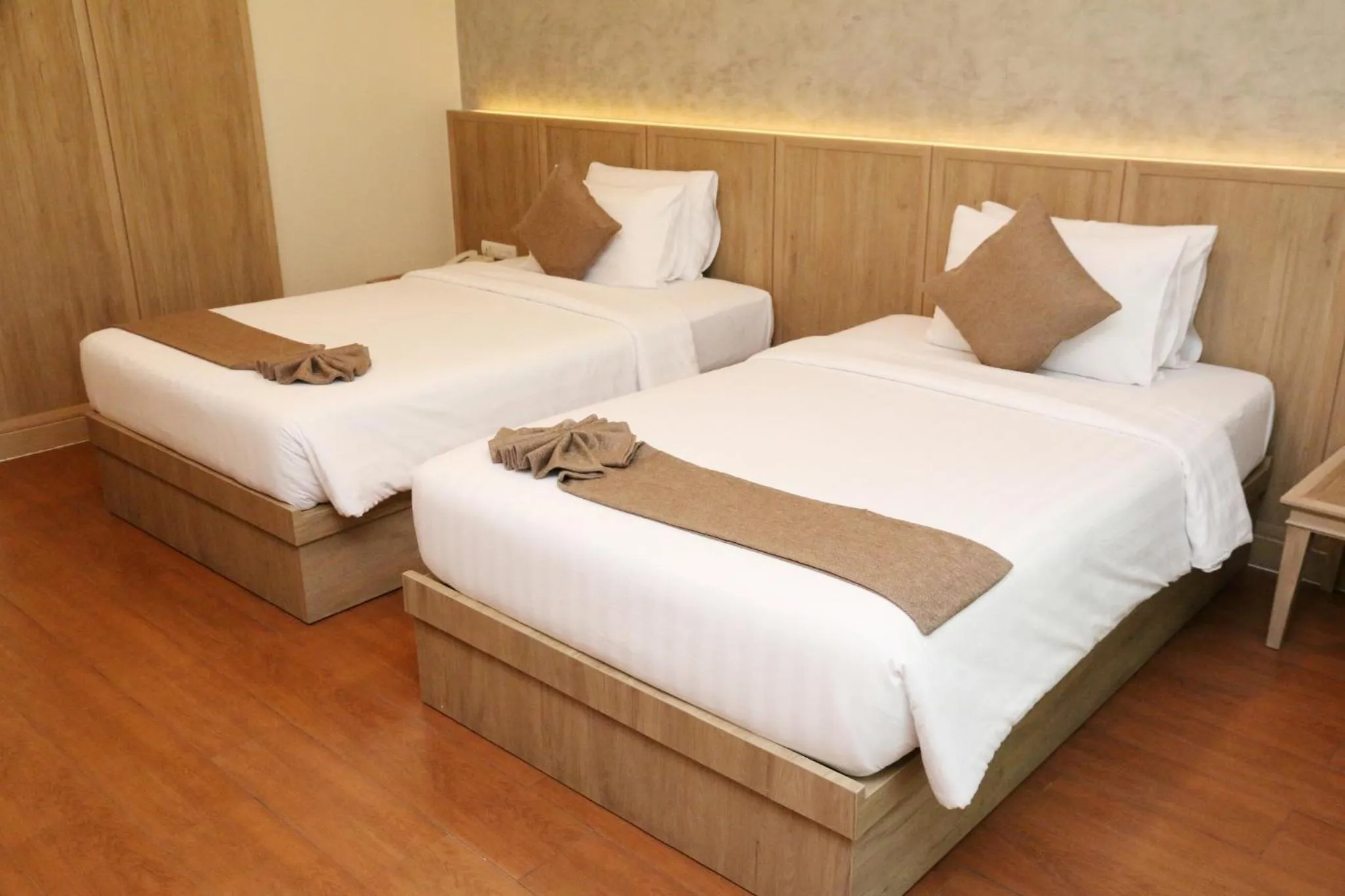 Photo of the whole room, Bed in Crystal Palace Luxury Hotel Pattaya