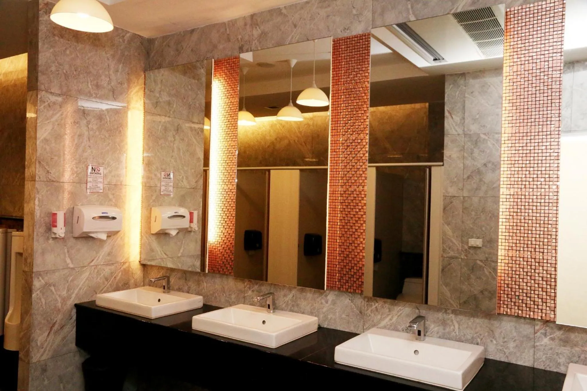 Bathroom in Crystal Palace Luxury Hotel Pattaya