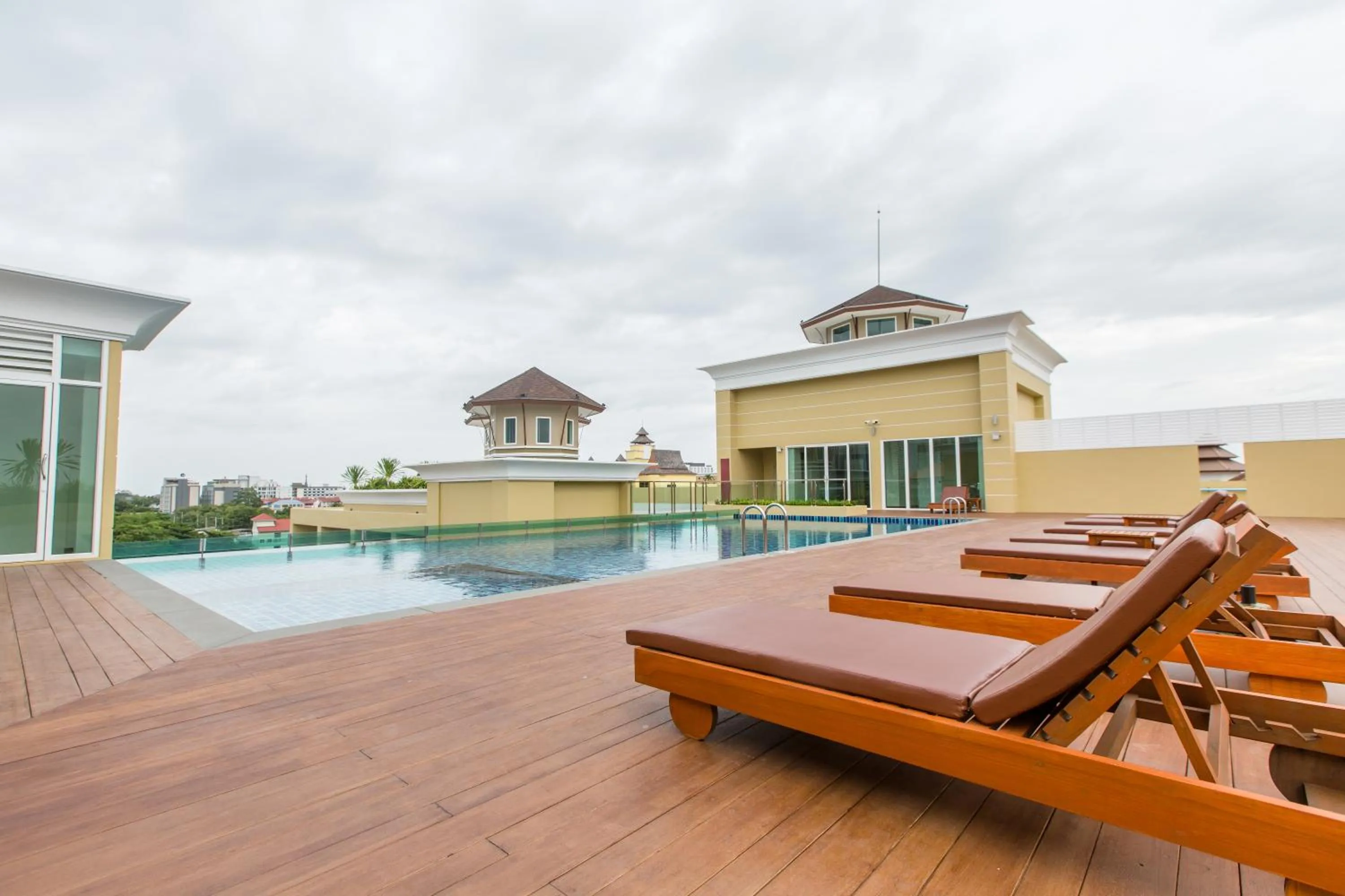 Swimming pool in Crystal Palace Luxury Hotel Pattaya