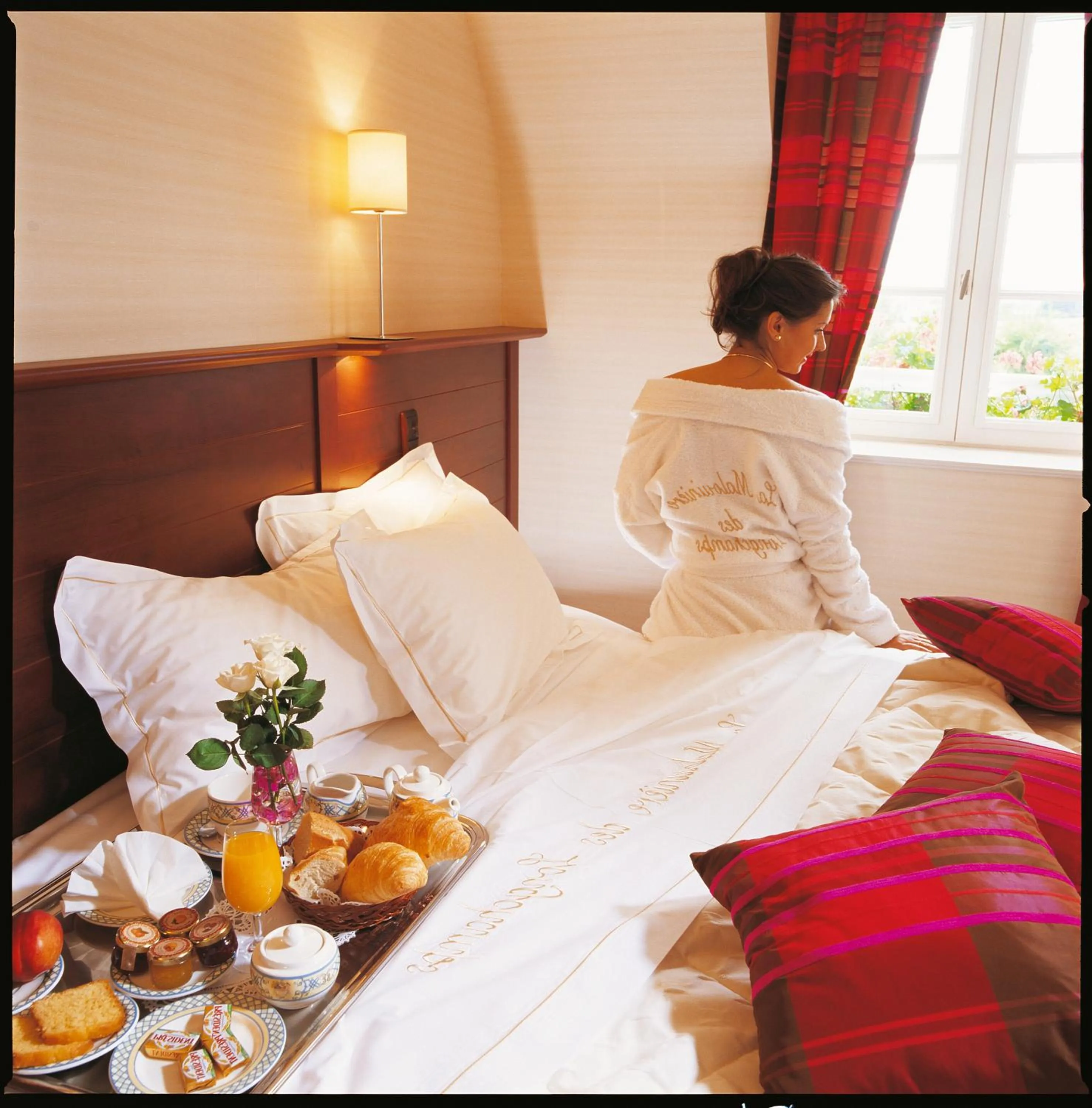 Bedroom, Bed in Hotel Spa La Malouinière Des Longchamps - Saint-Malo