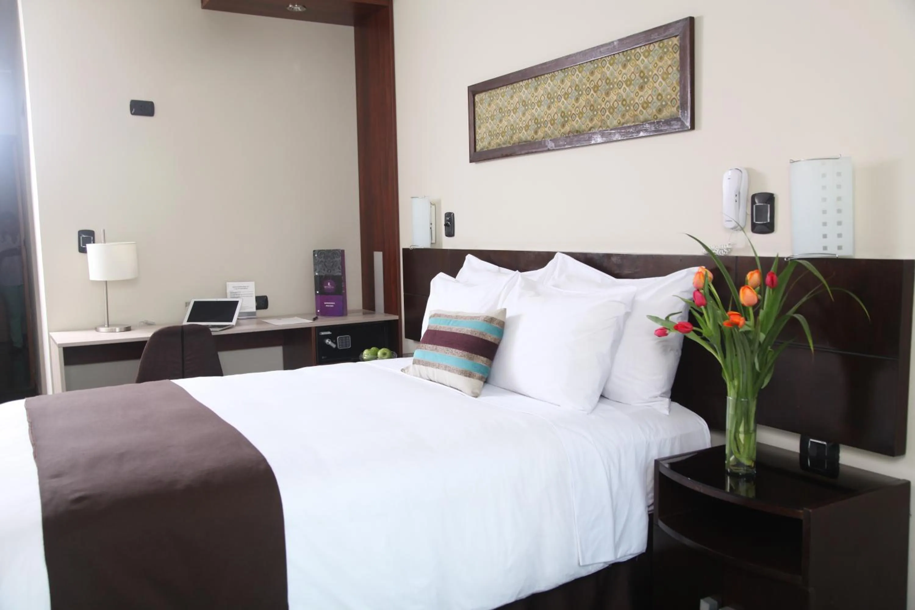 Bed in Hotel Rivera Inn