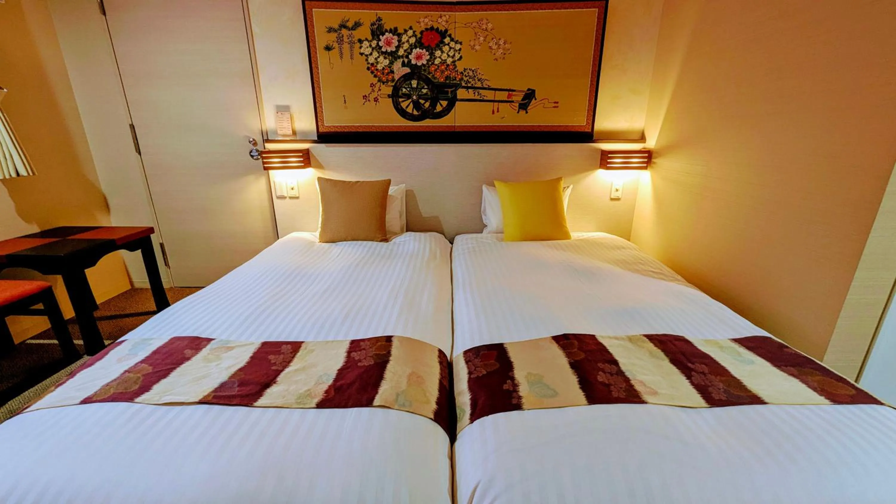 Bed in Kyoto Inn Gion