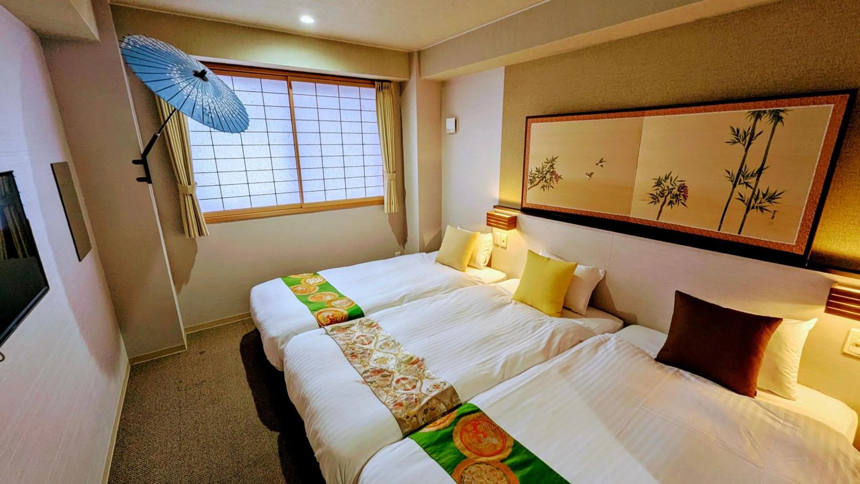 Bed in Kyoto Inn Gion