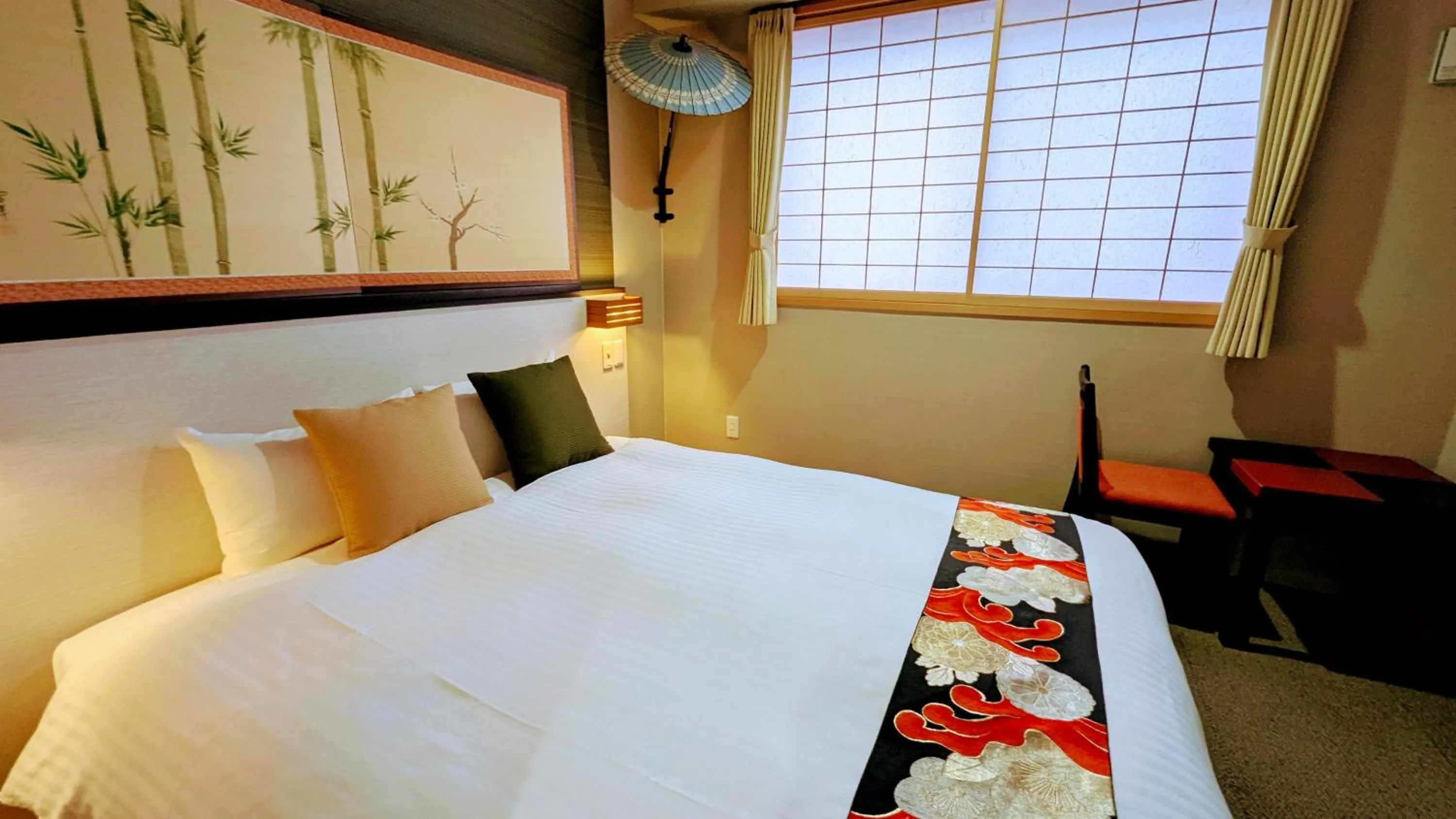 Bed in Kyoto Inn Gion