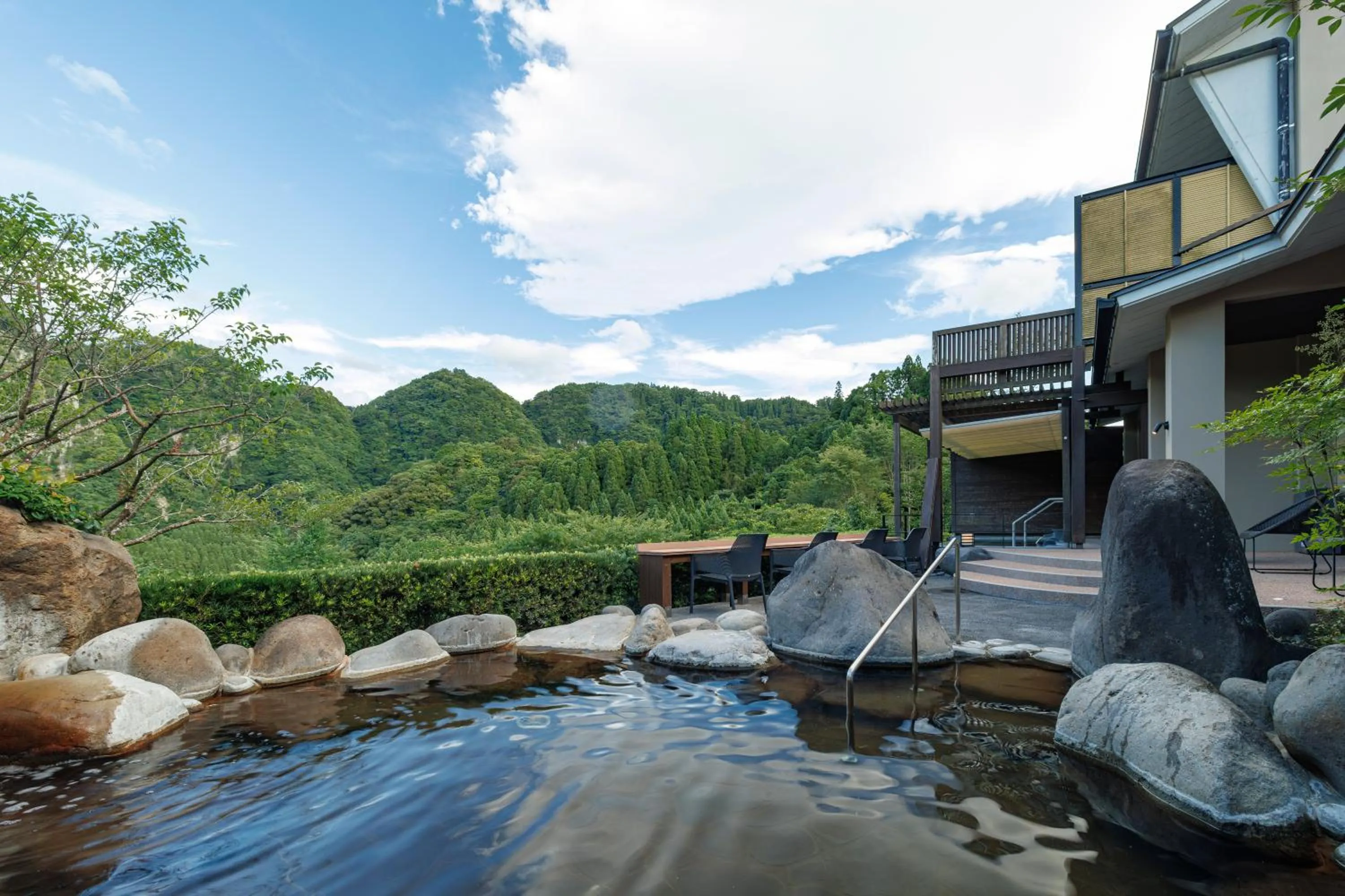 Open Air Bath in Okuhita Onsen Umehibiki