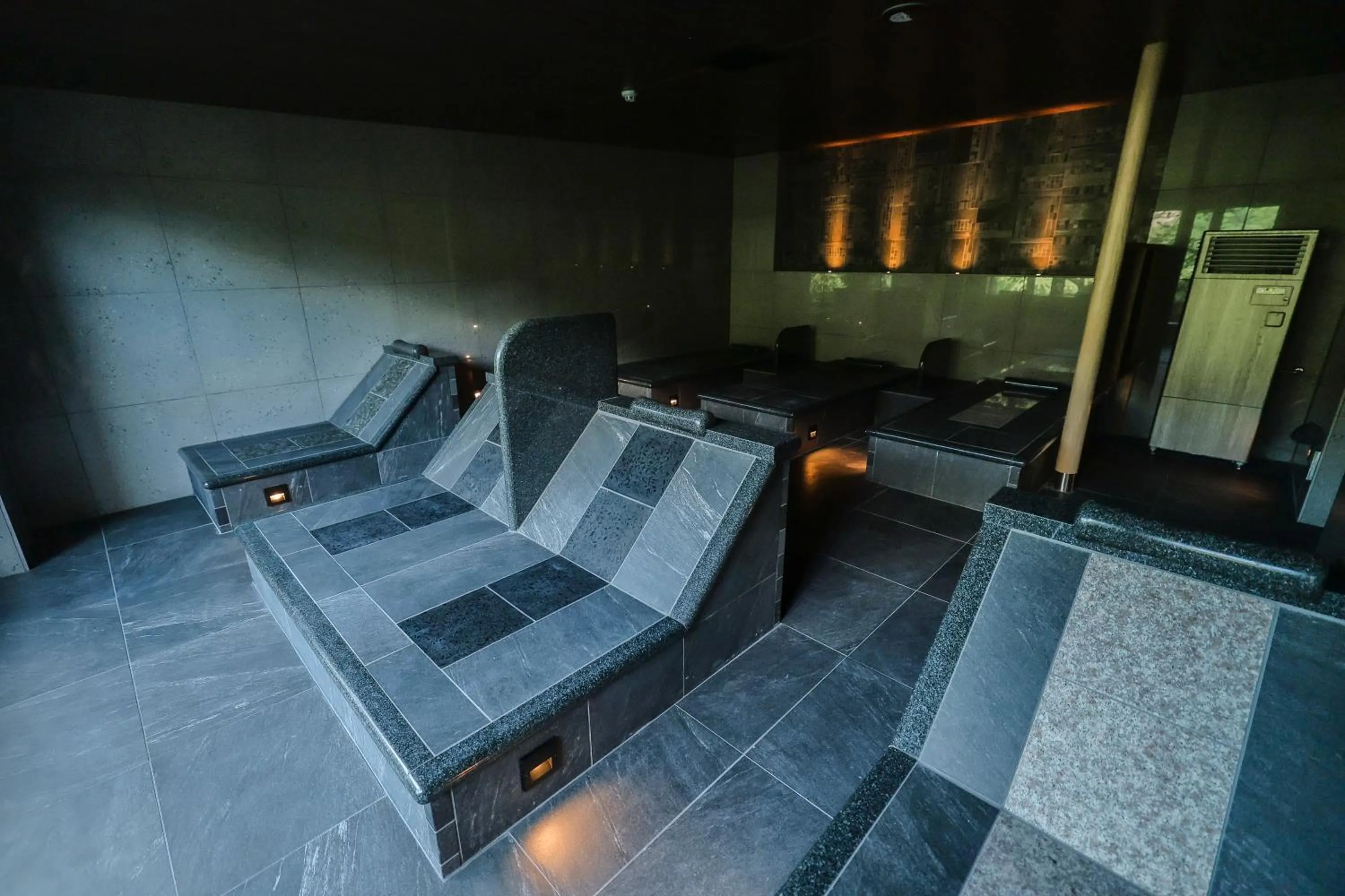 Public Bath in Okuhita Onsen Umehibiki