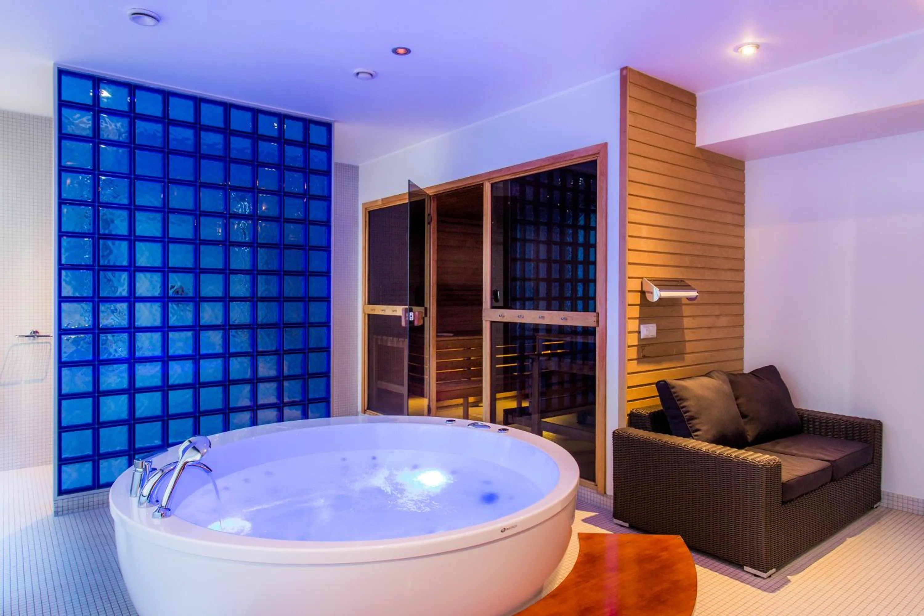 Hot Tub in Park Inn by Radisson Central Tallinn