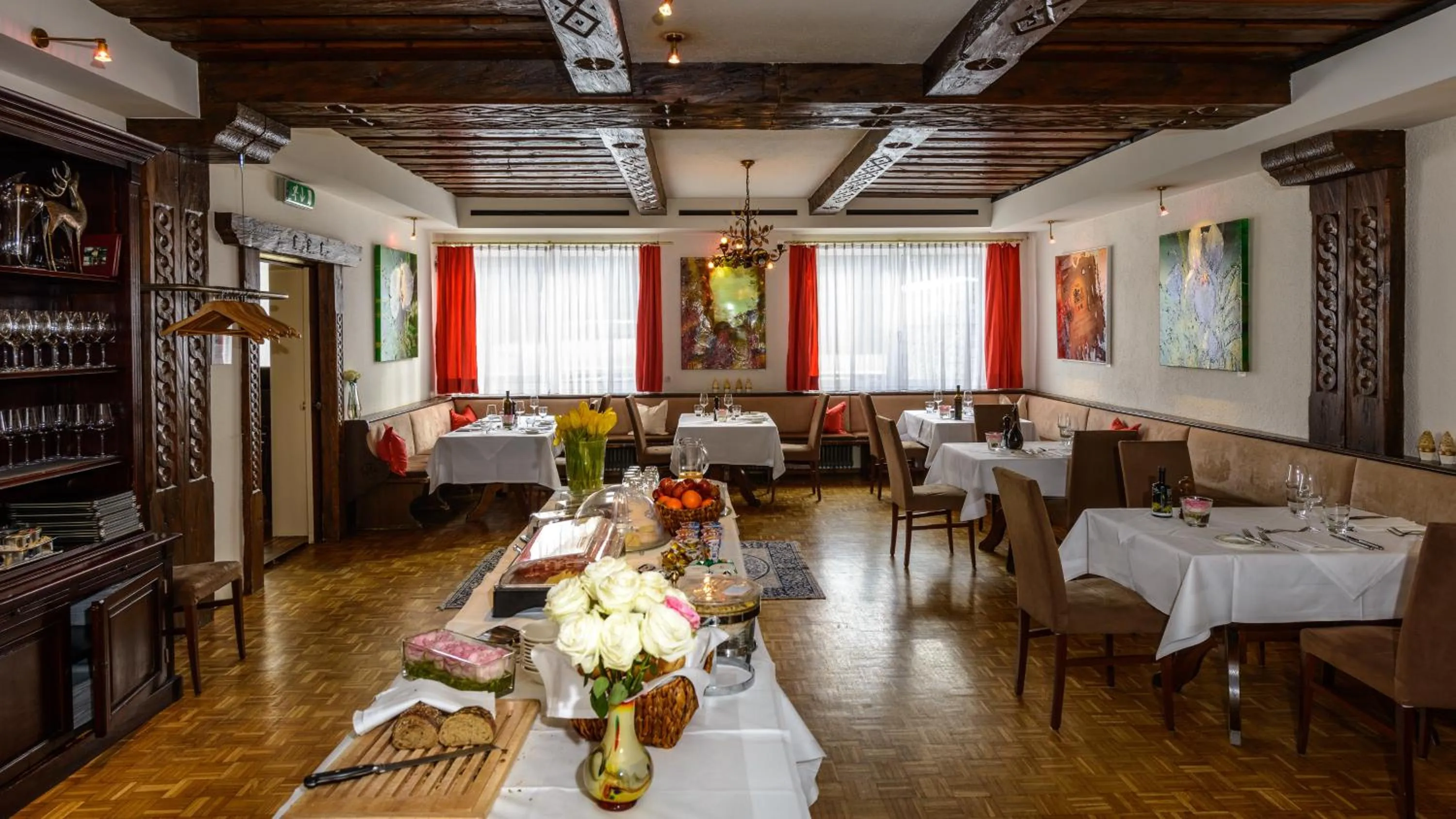 Restaurant/places to eat in Hotel Restaurant Auerhahn