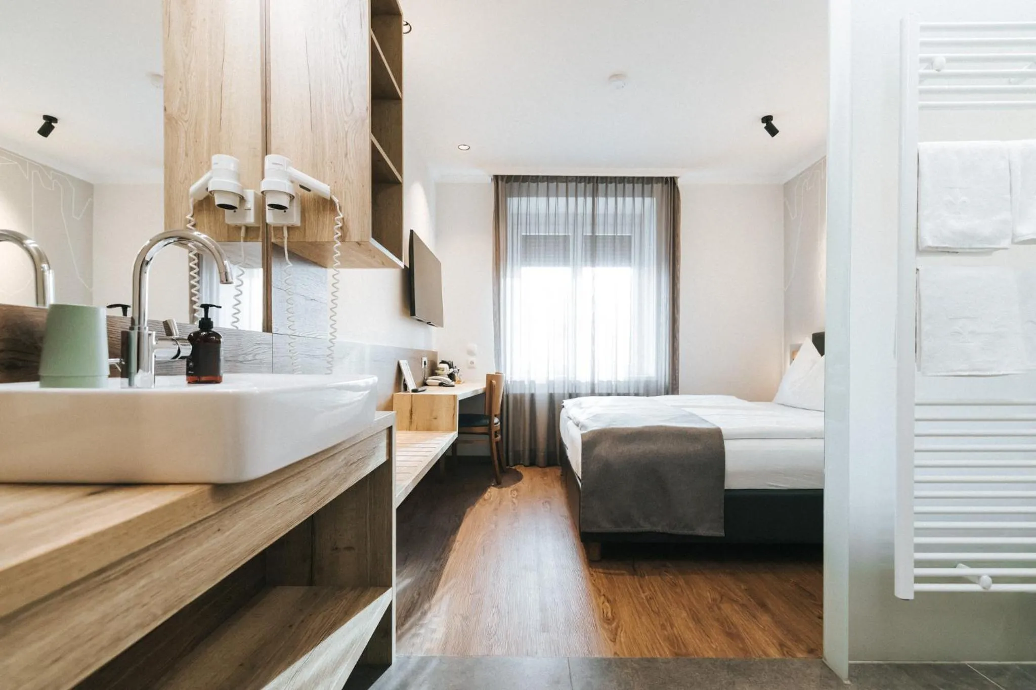 Photo of the whole room, Bed in Hotel Restaurant Auerhahn