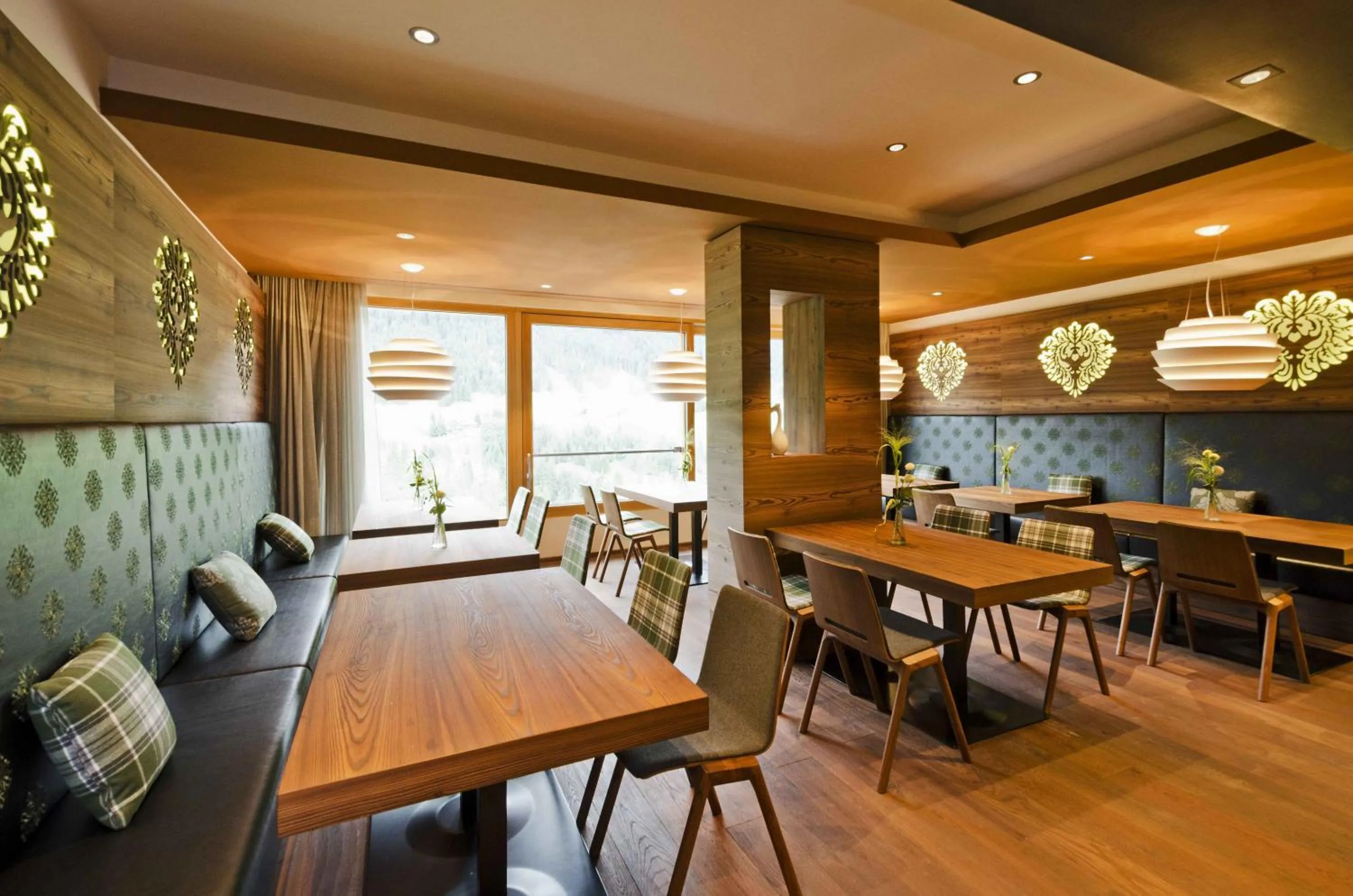 Restaurant/places to eat in Familotel Alphotel