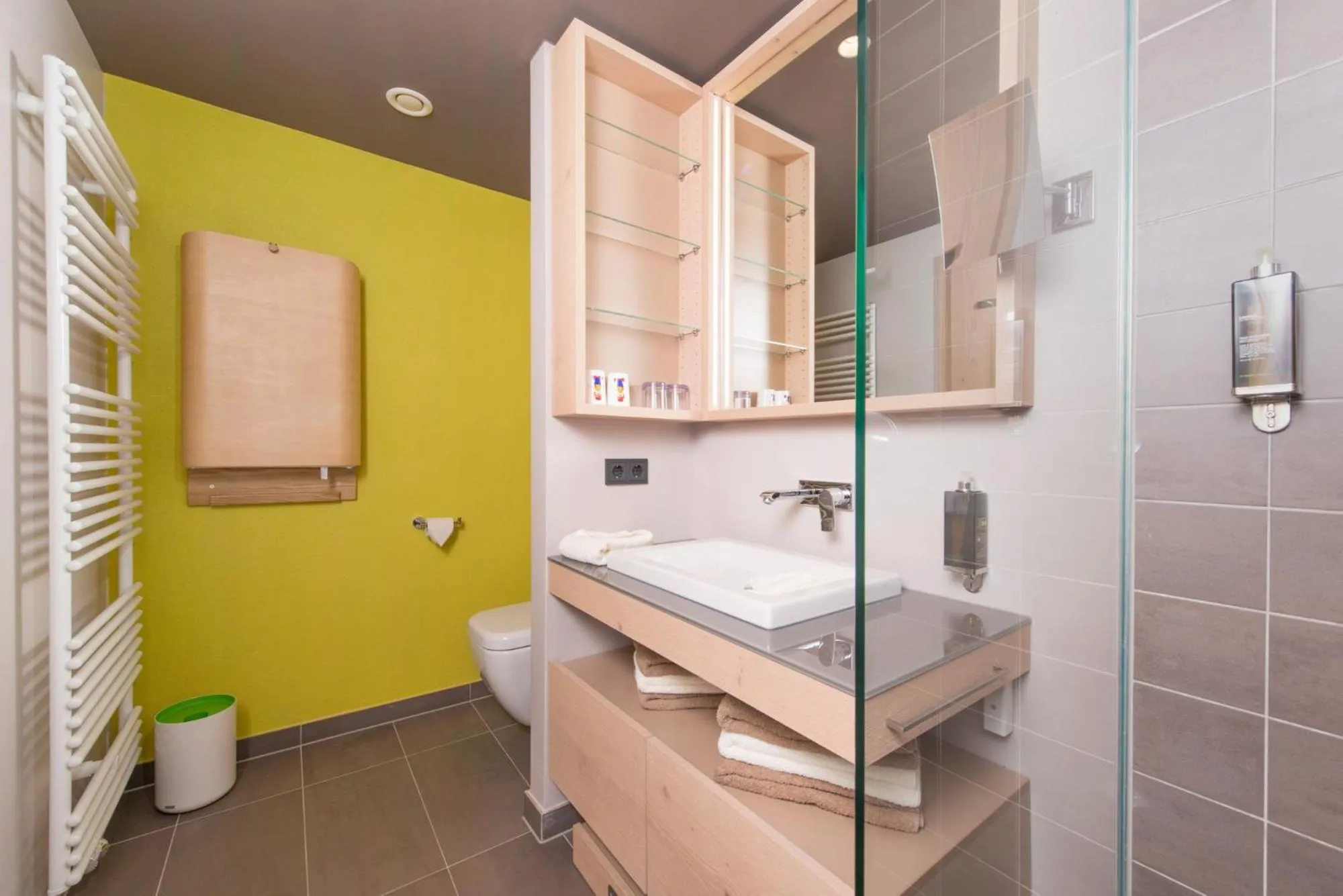 Shower in Familotel Alphotel