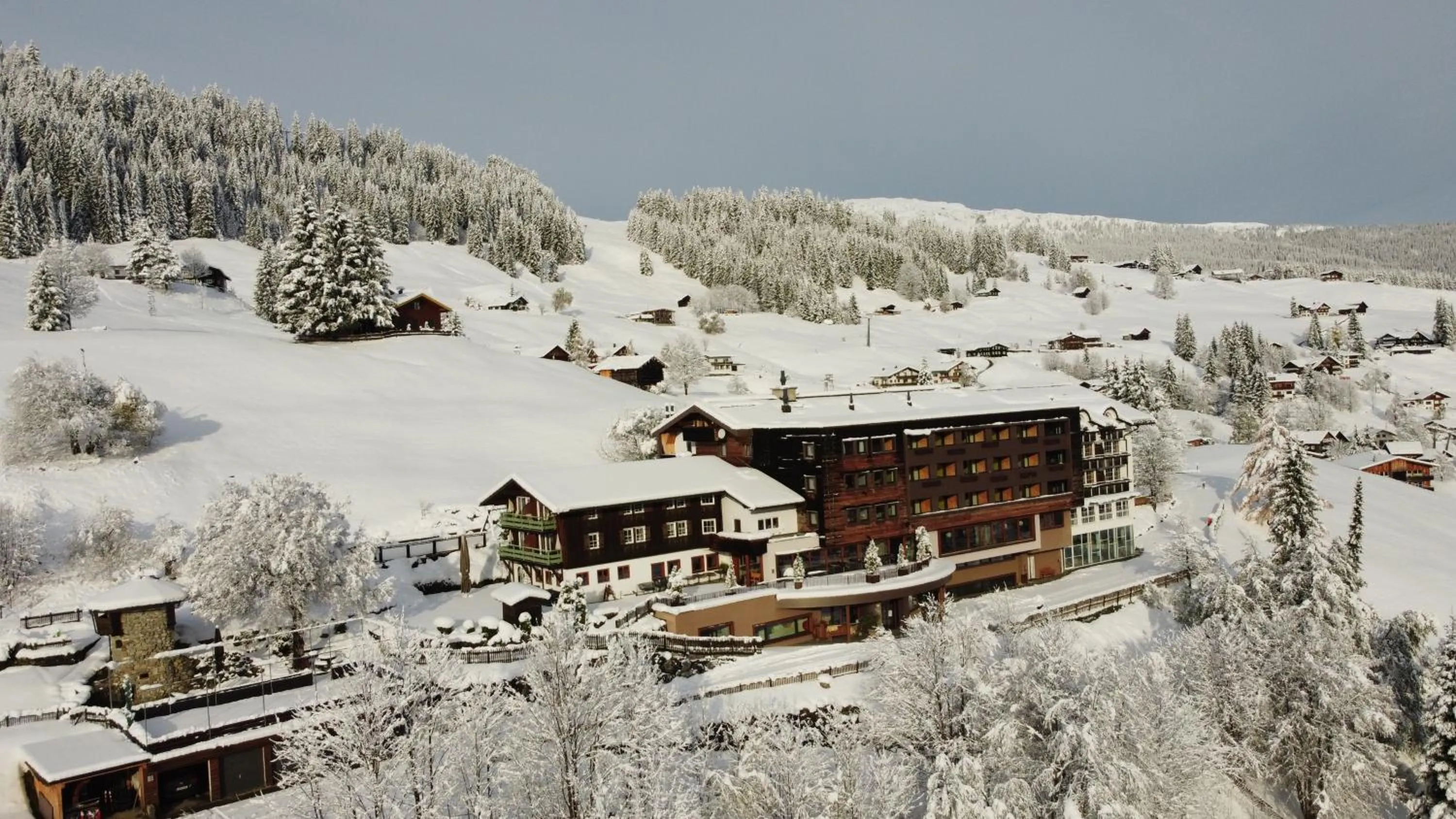 Property building in Familotel Alphotel