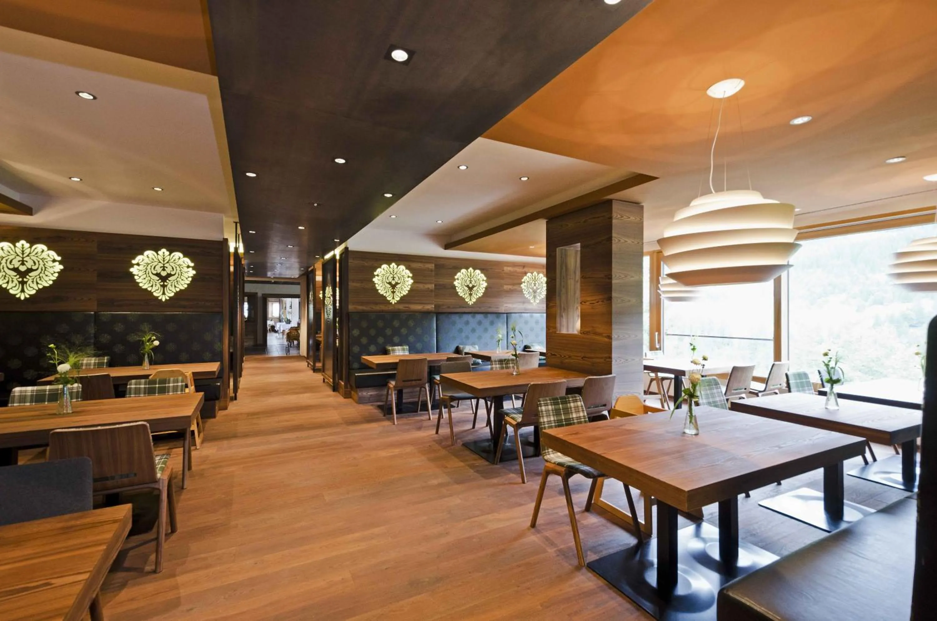 Restaurant/places to eat in Familotel Alphotel