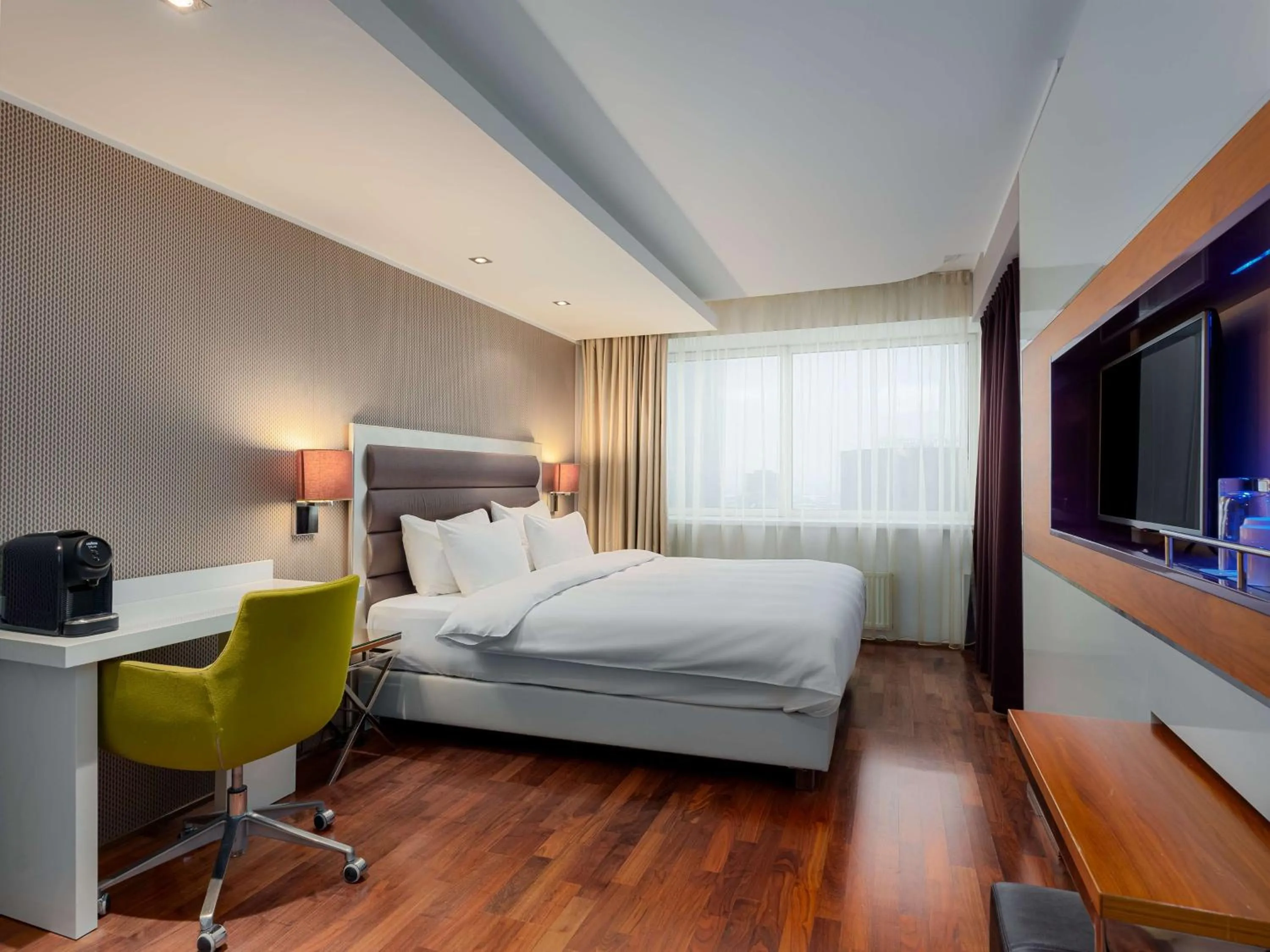 Bedroom, Bed in Radisson Blu Hotel Olümpia