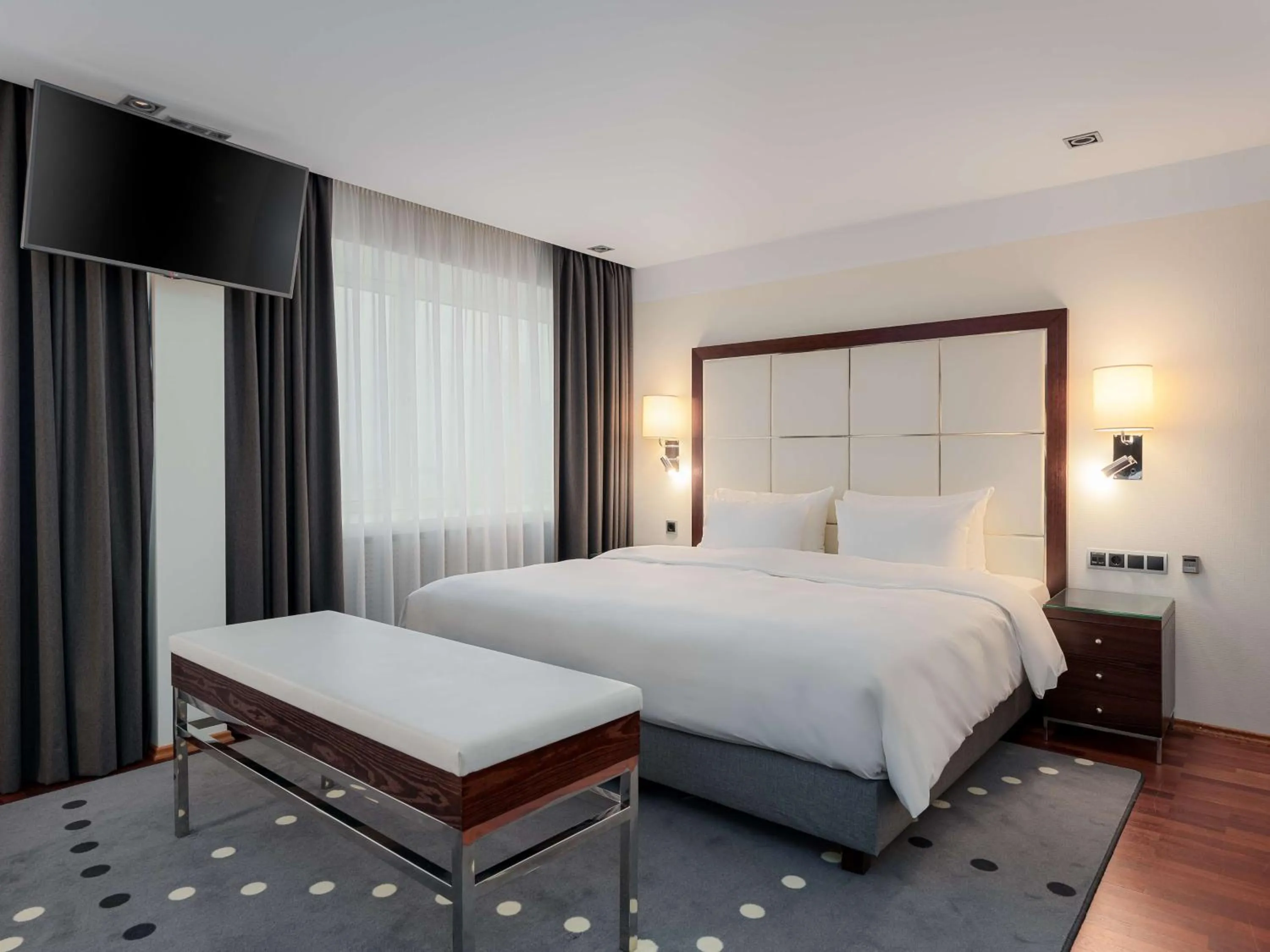 Photo of the whole room, Bed in Radisson Blu Hotel Olümpia