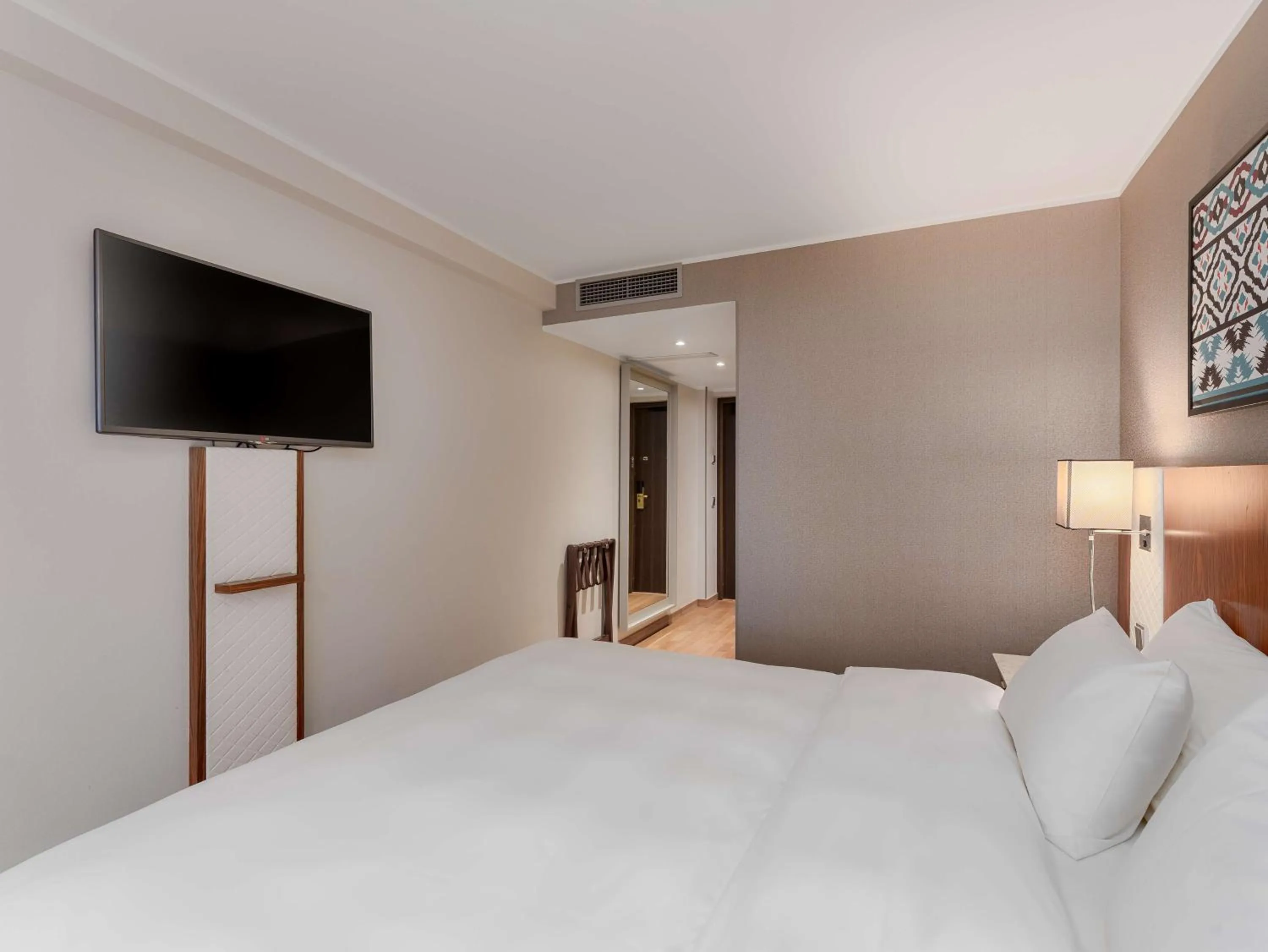 Bedroom, Bed in Radisson Blu Hotel Olümpia