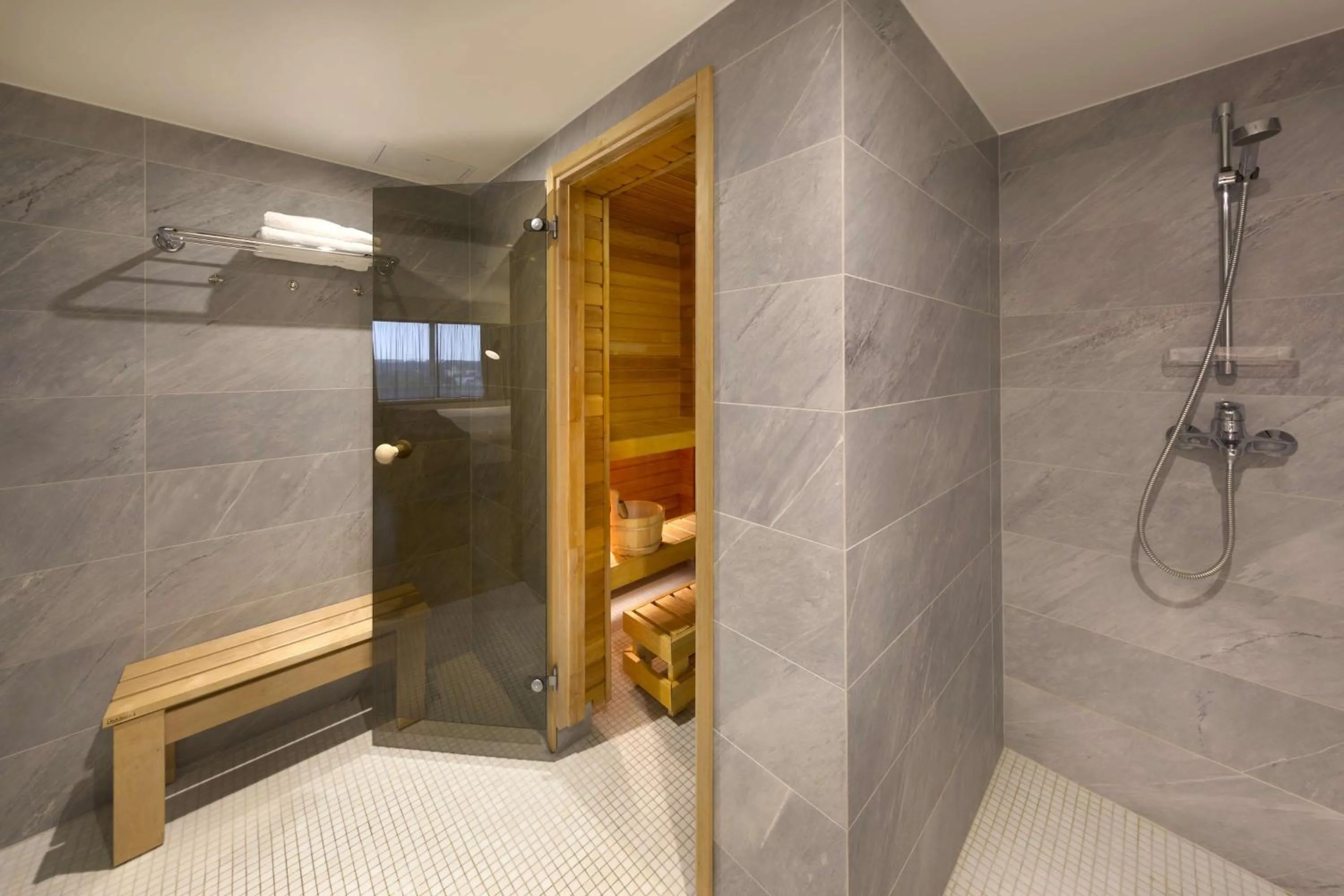 Bathroom in Radisson Blu Hotel Olümpia