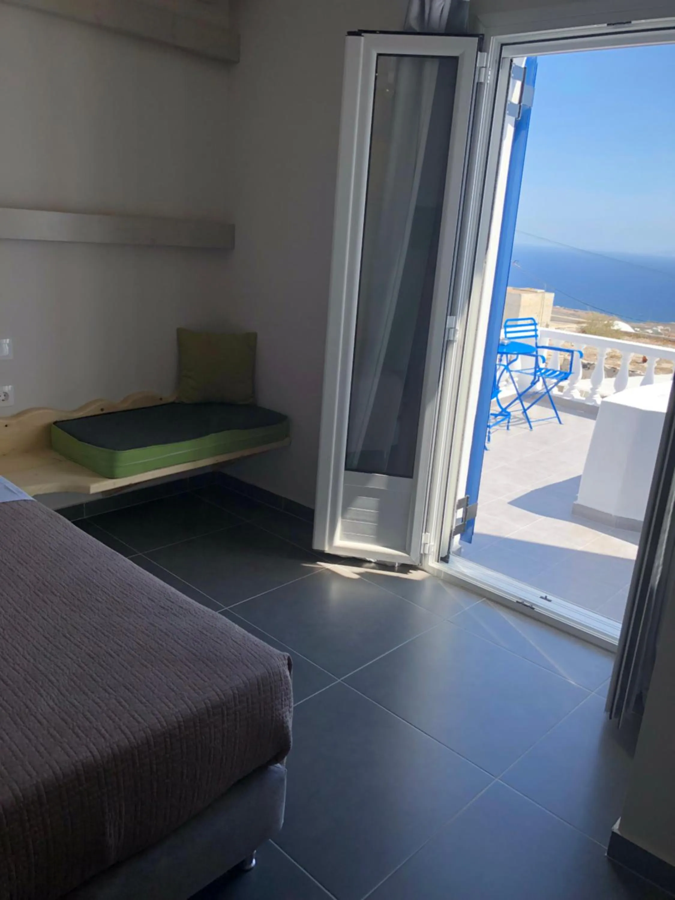 Balcony/Terrace, Bed in Afrodete Hotel