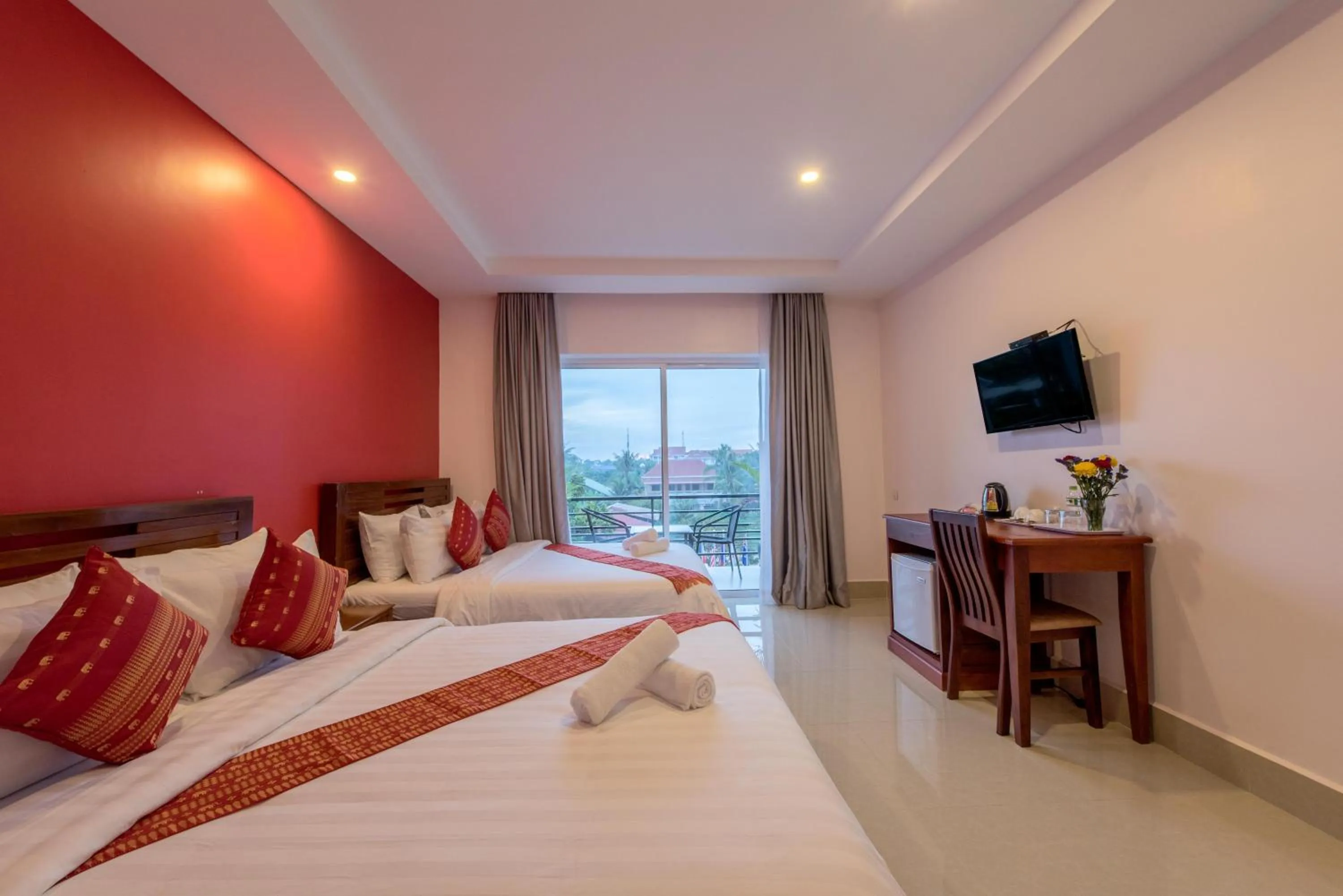 Bedroom, Bed in Golden Citadel Hotel Siem Reap