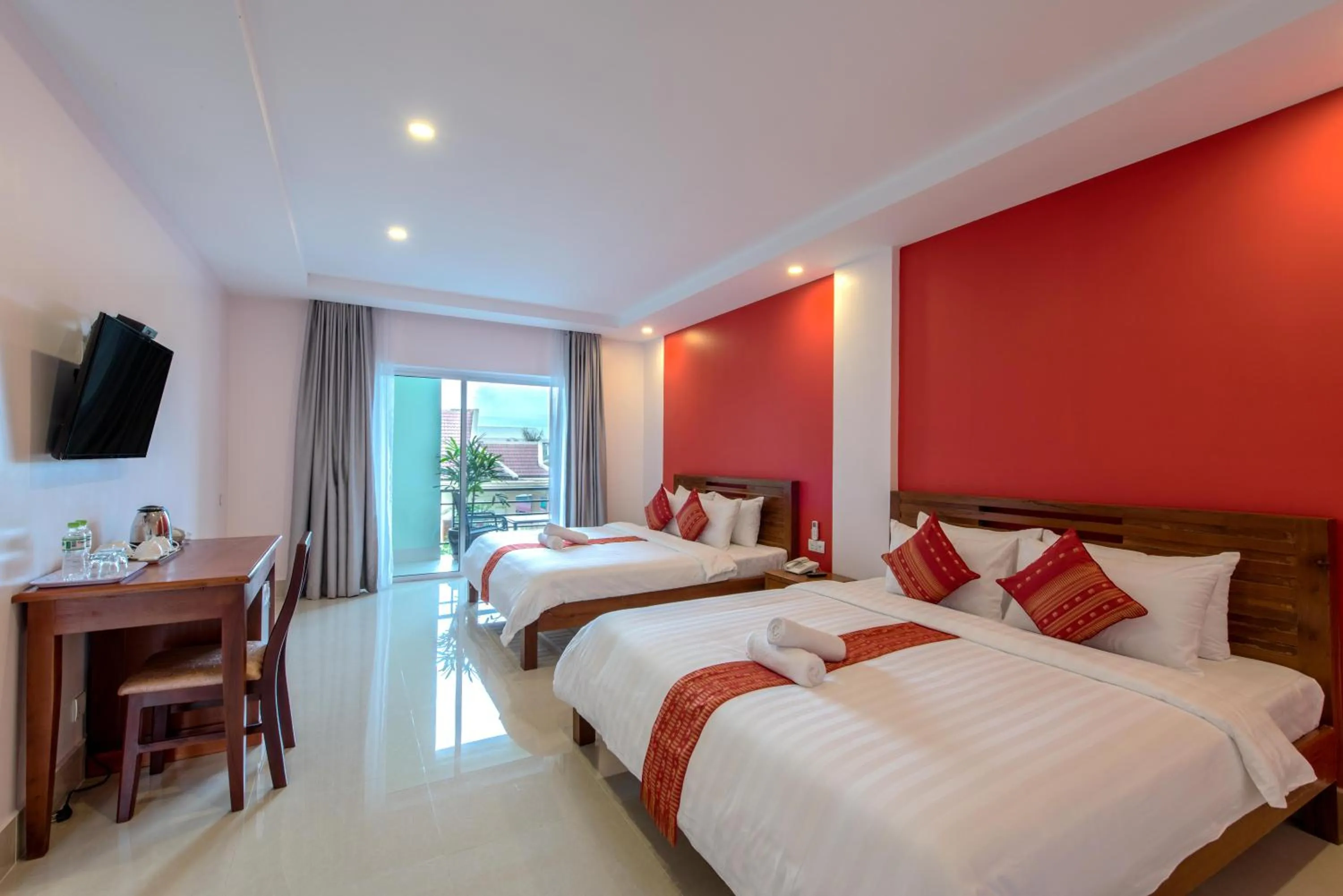 Bedroom, Bed in Golden Citadel Hotel Siem Reap
