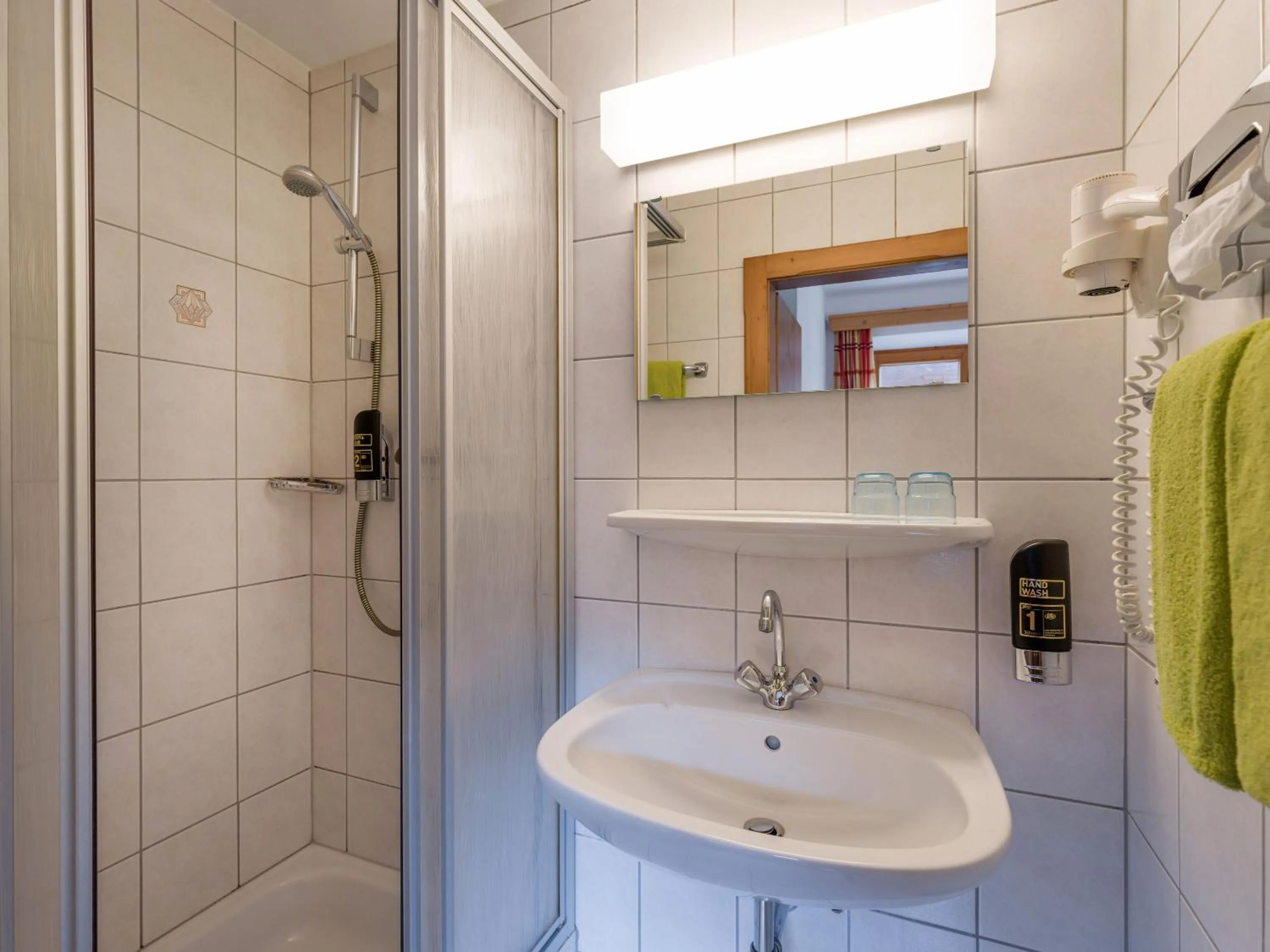 Shower in Gasthof zur Post