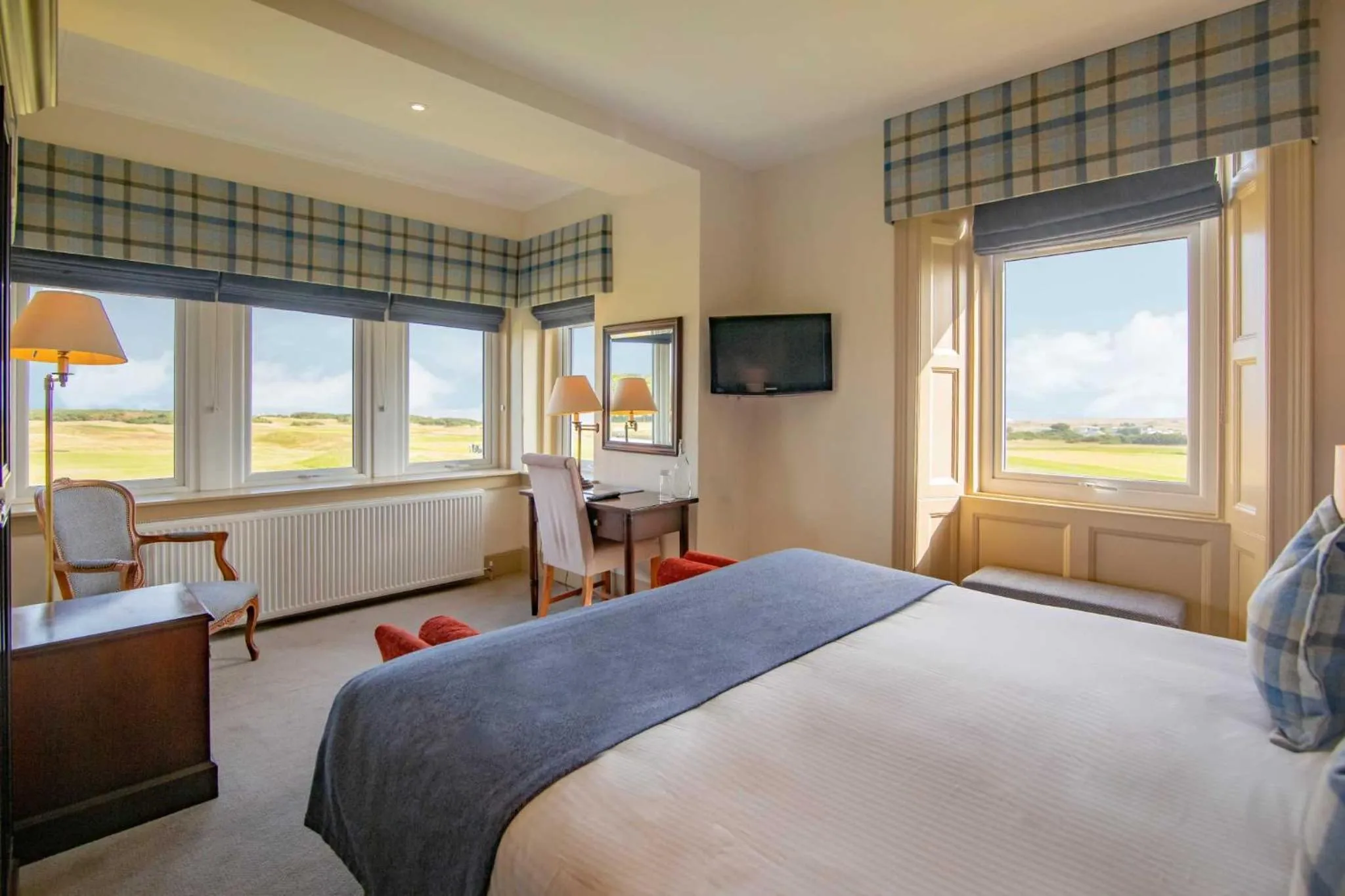 Bed in Royal Golf Hotel, by Highland Coast Hotels