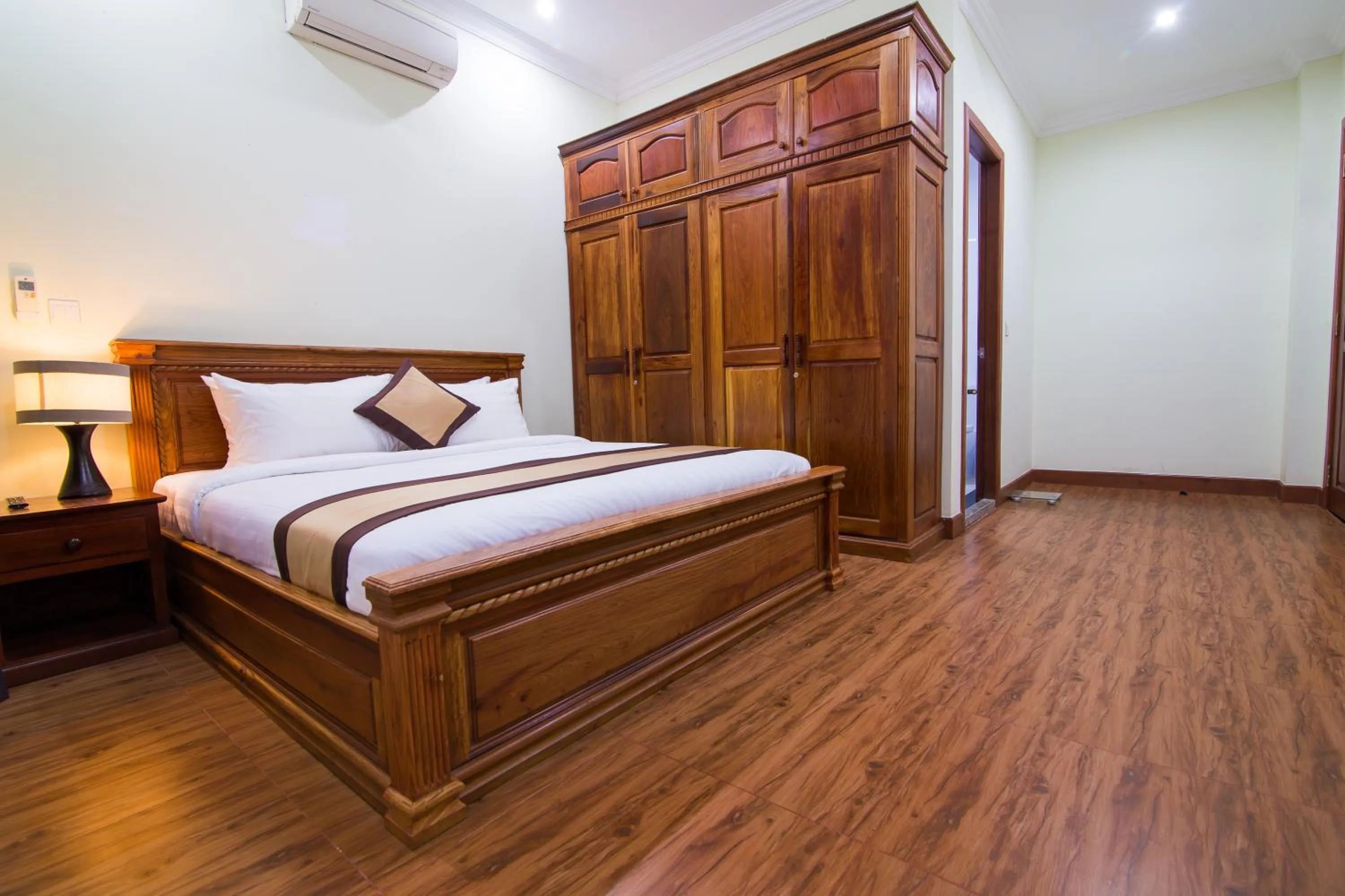 Bedroom, Bed in KT Apartment