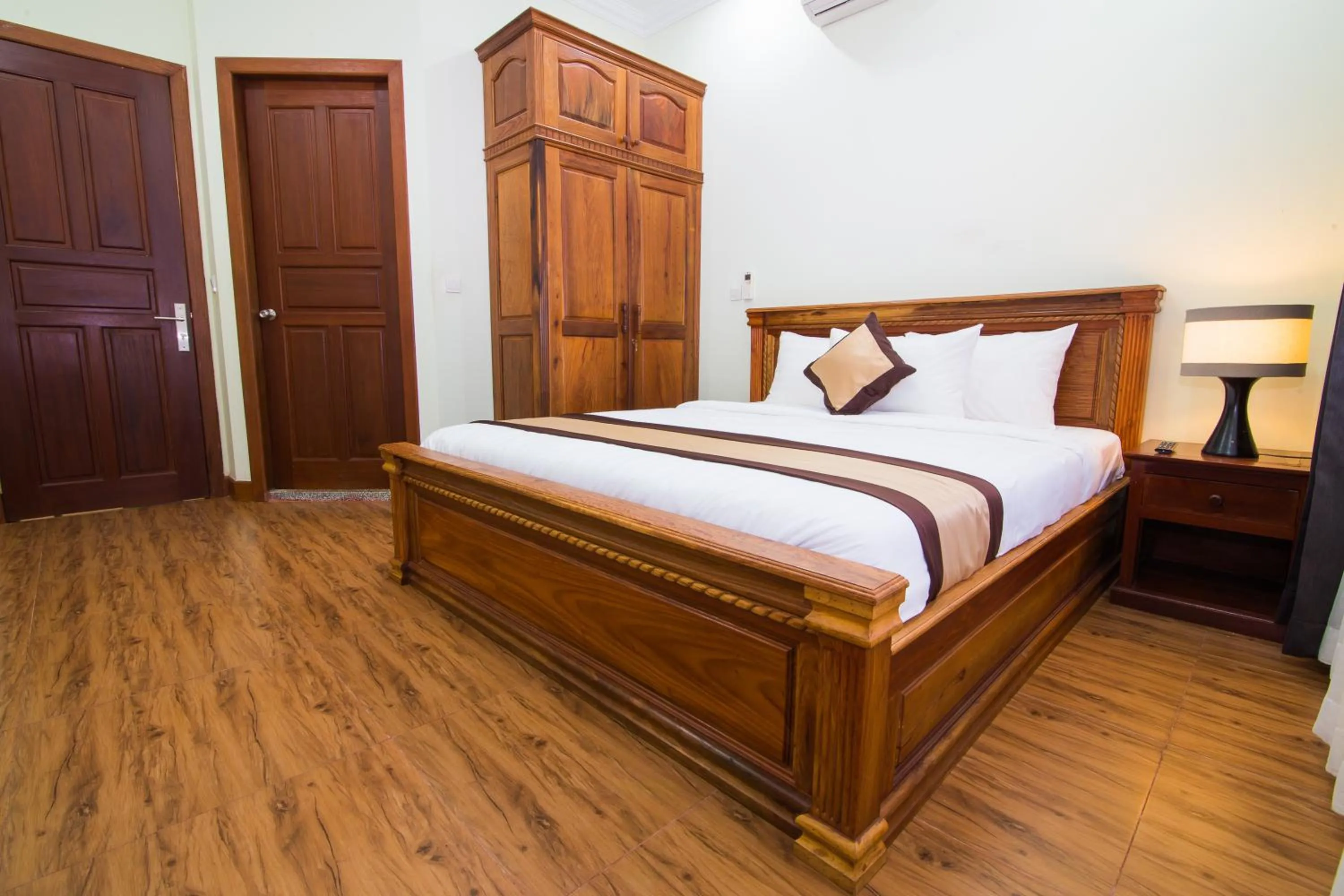 Bedroom, Bed in KT Apartment