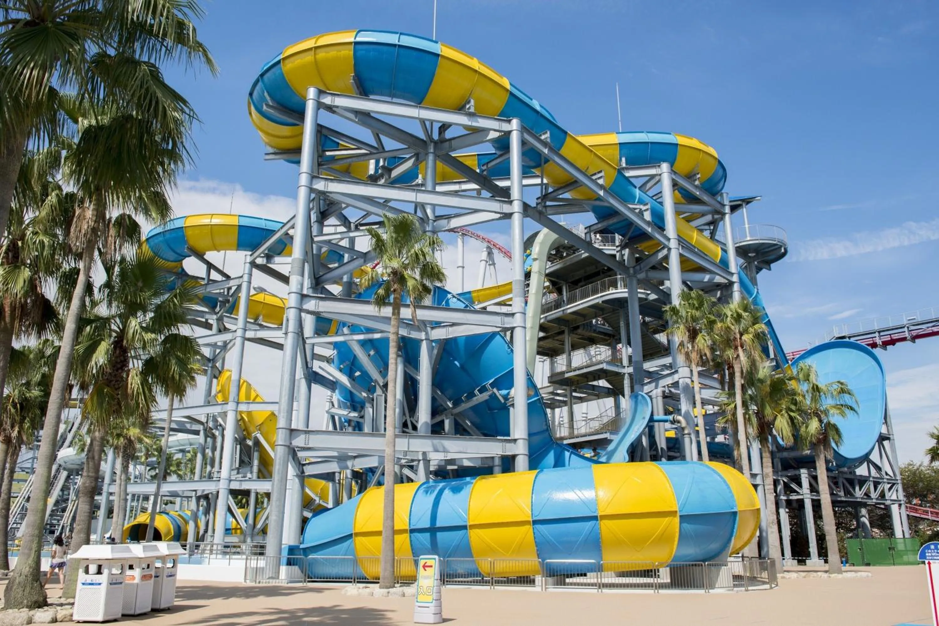 Swimming pool in Sanco Inn Kuwana Ekimae