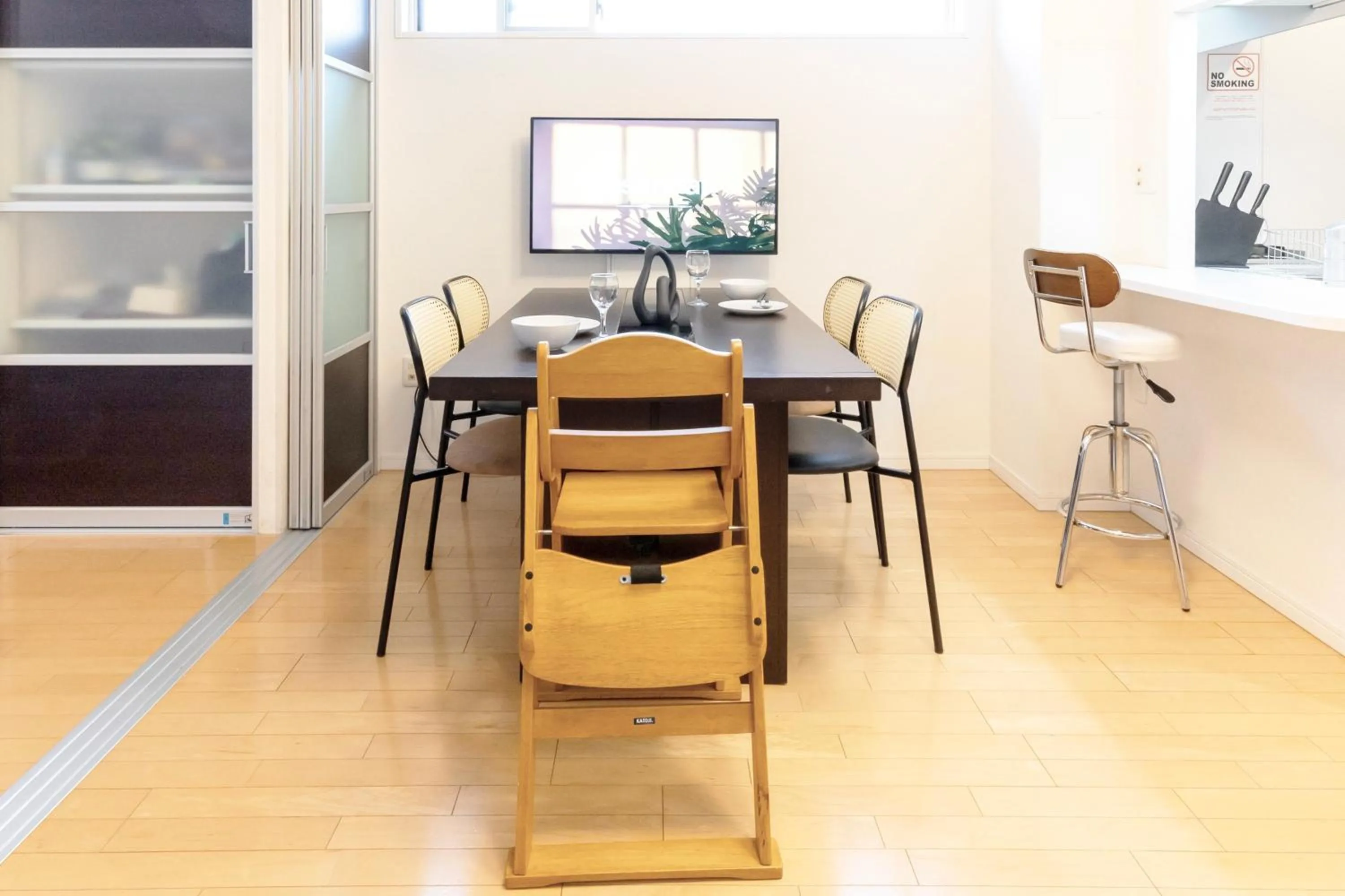 Dining area in City Hotel Shinsaibashi Lofts