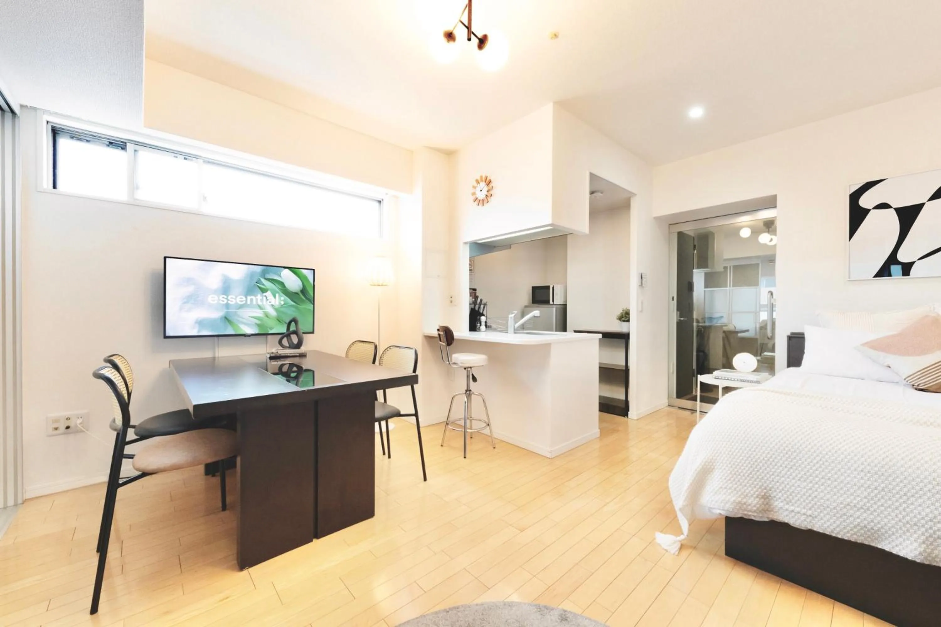 Dining area, Bed in City Hotel Shinsaibashi Lofts