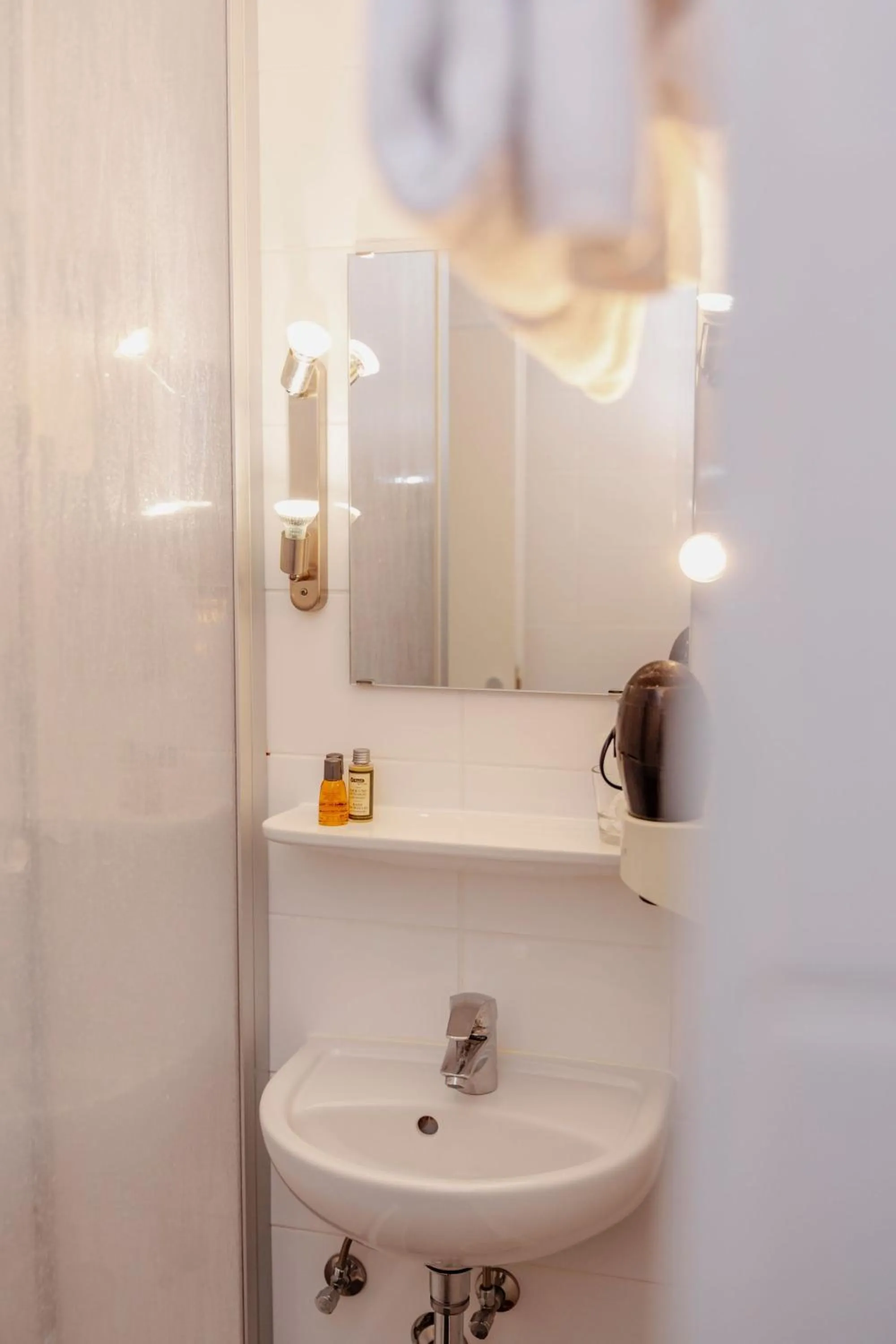 Bathroom in Hotel Lux