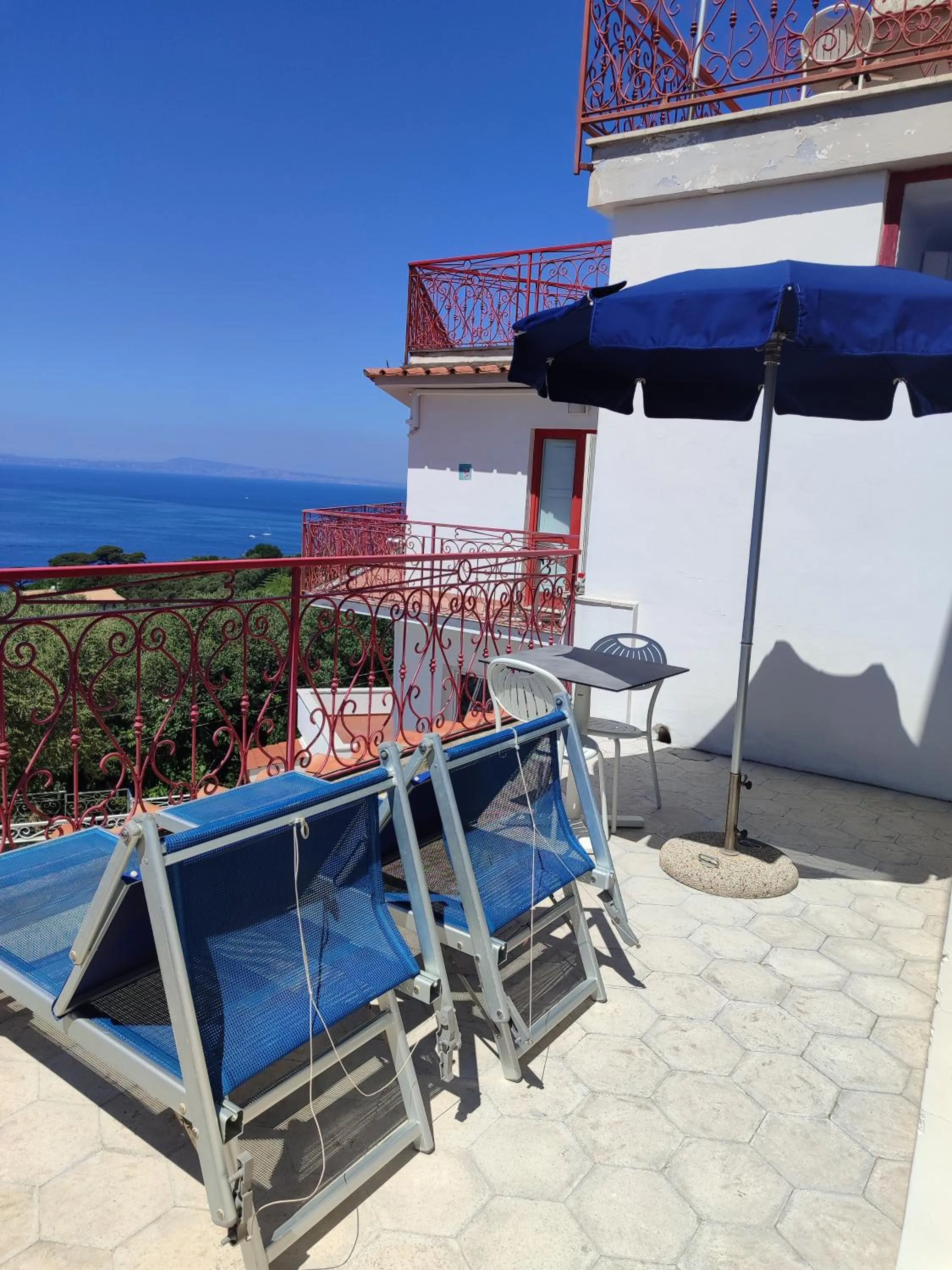 Patio in Hotel Dania