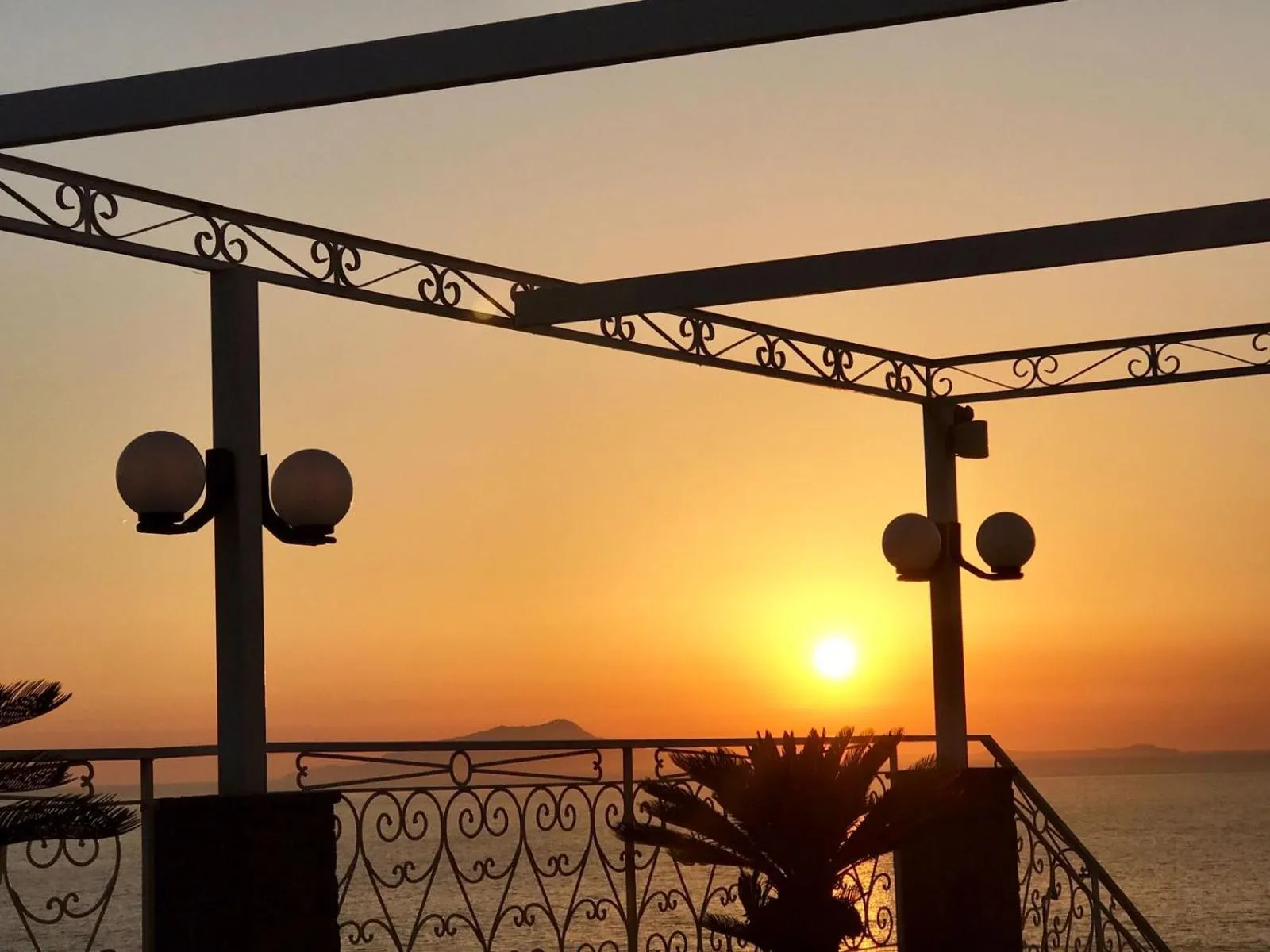 Property building in Hotel Dania