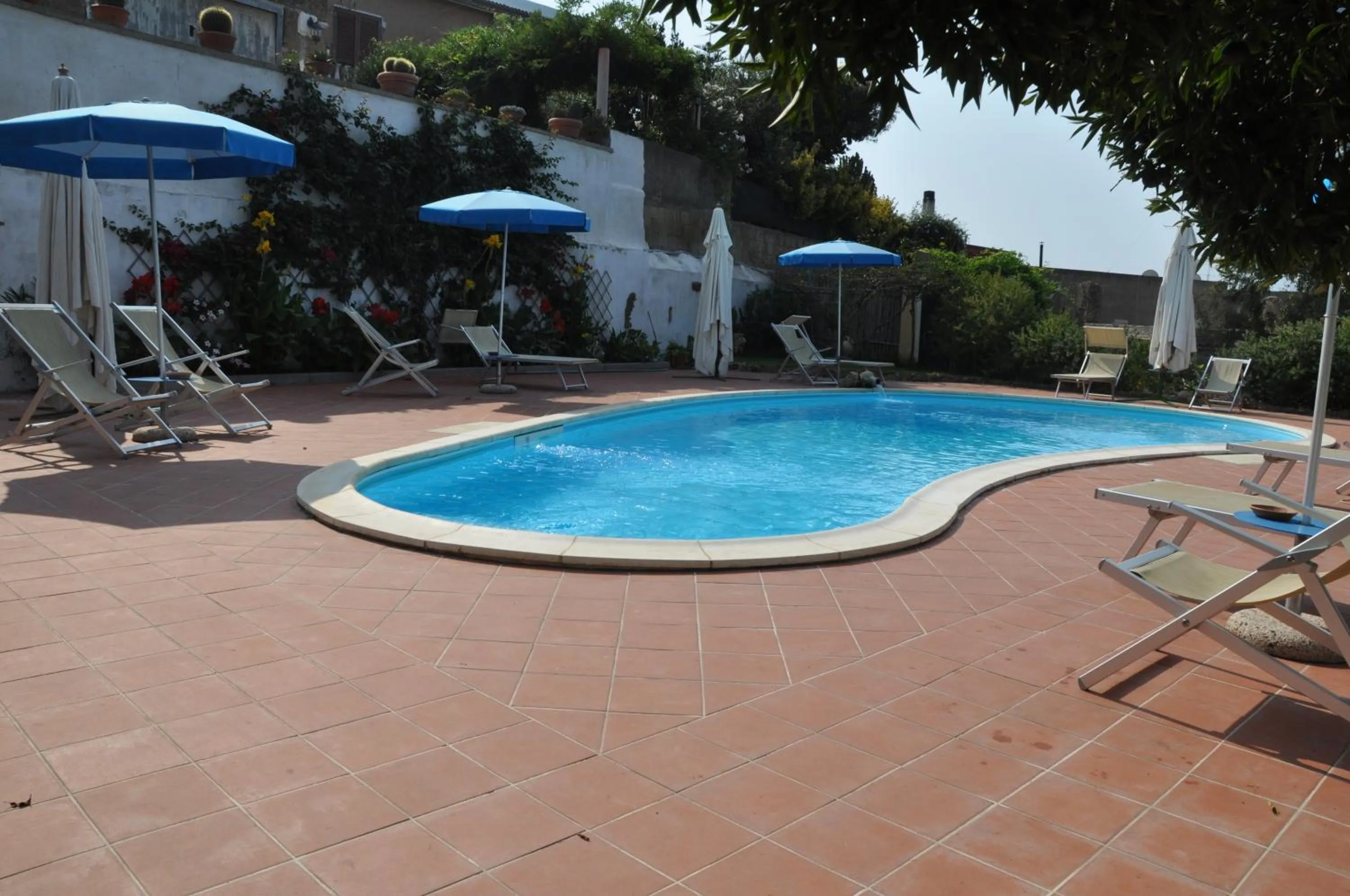 Swimming pool in Hotel Savoia