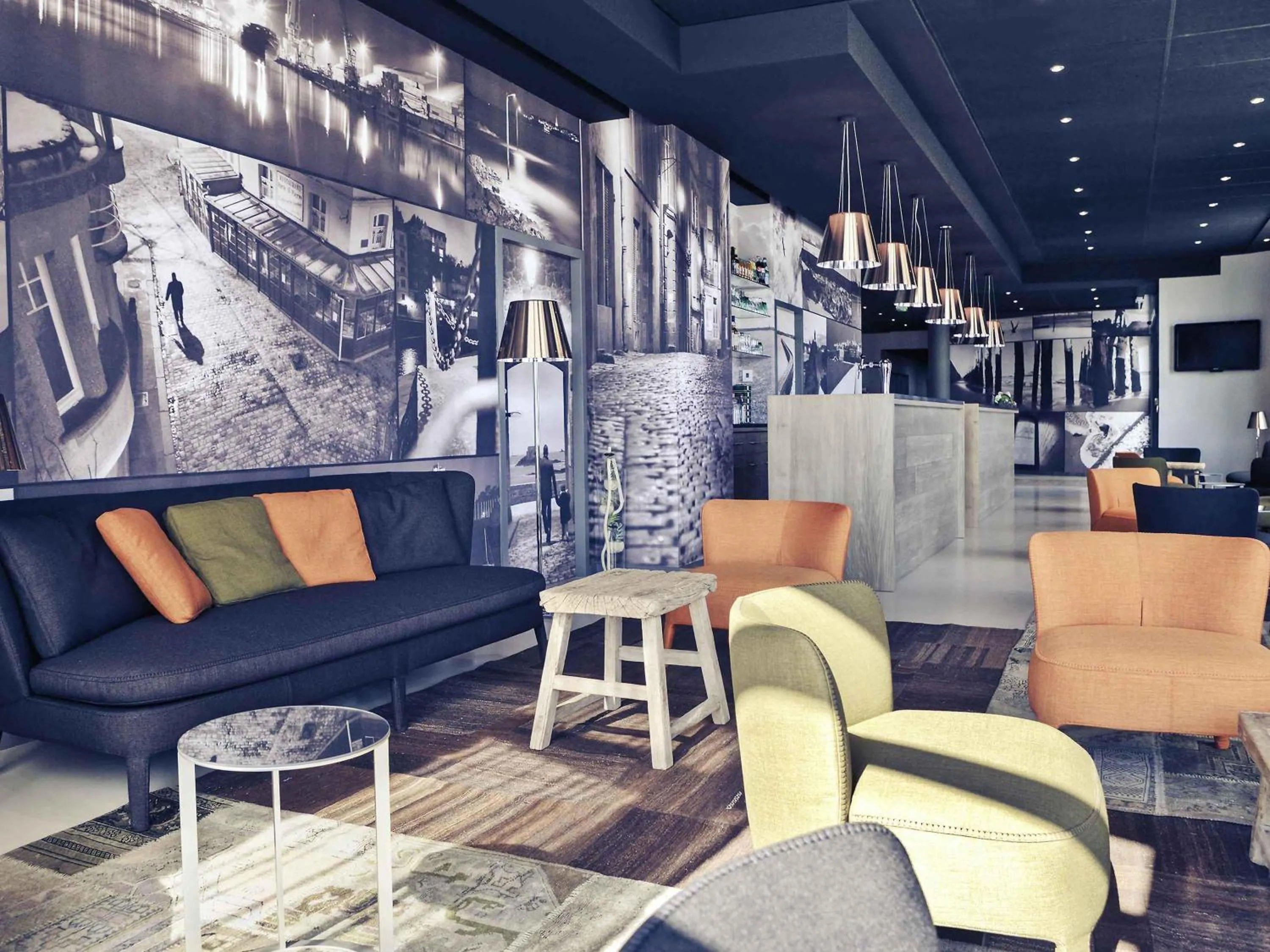 Lounge or bar in Mercure Saint Malo Balmoral