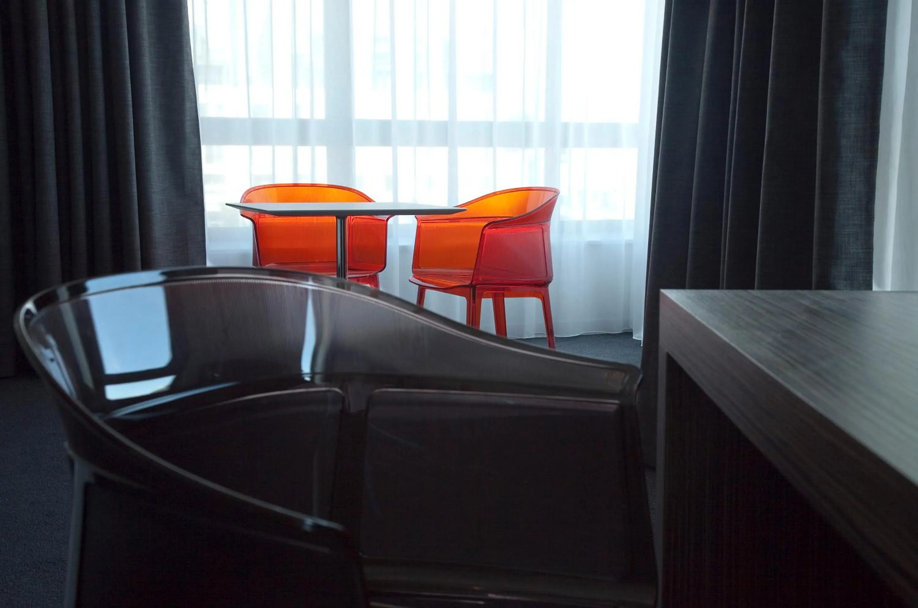 Seating area in Mercure Saint Malo Balmoral