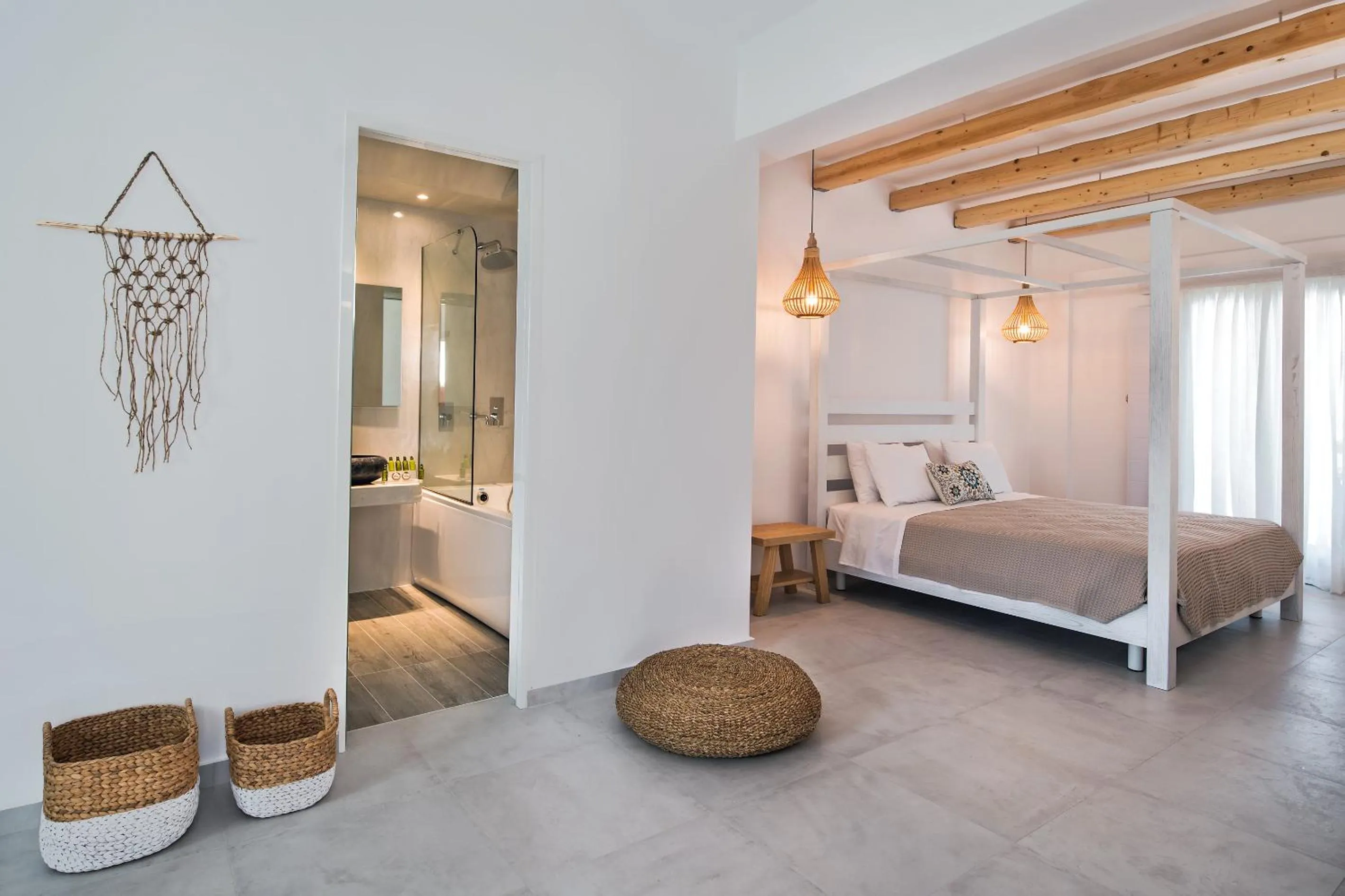 Photo of the whole room, Bed in Casa Vitae Suites