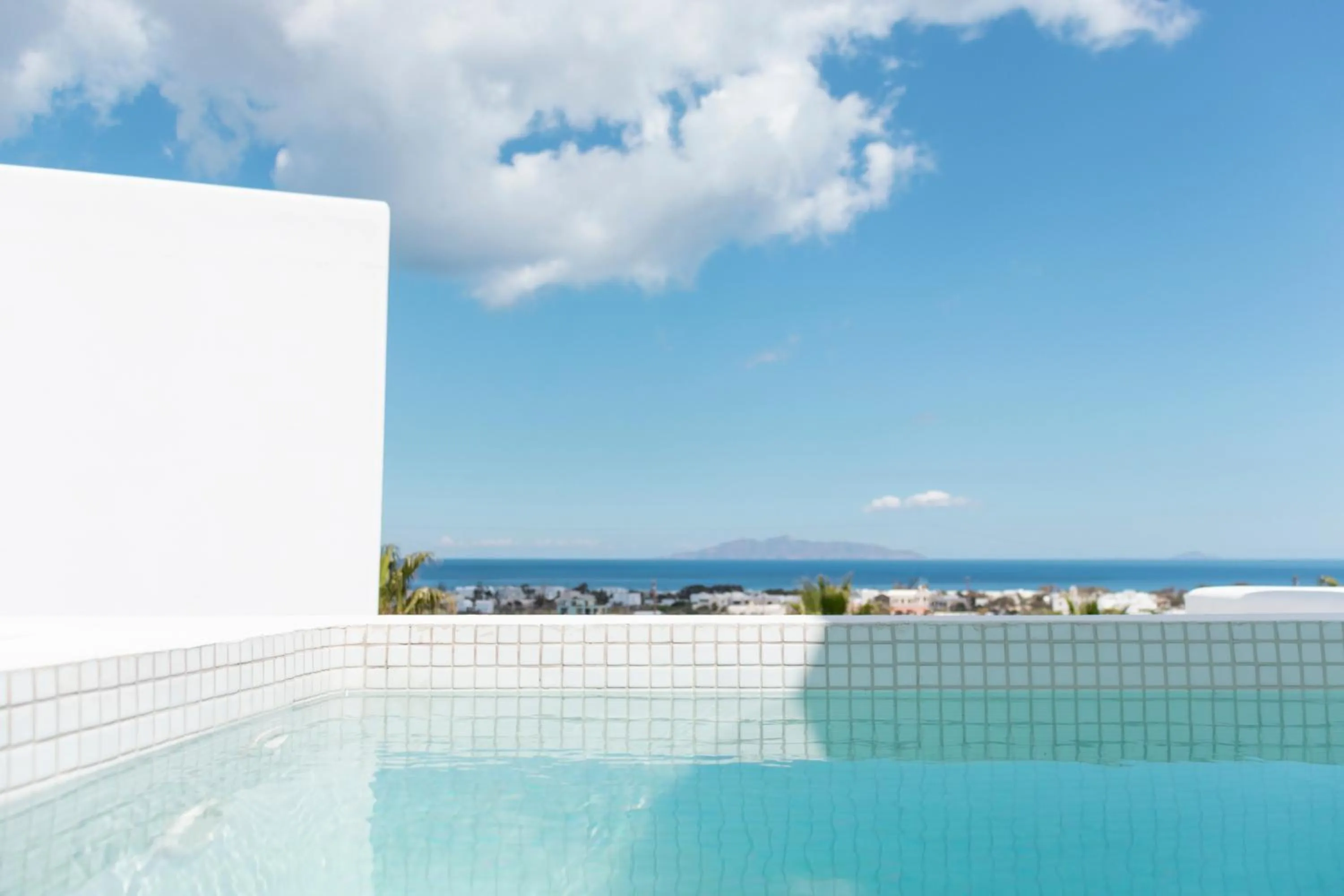 Hot Tub in Casa Vitae Suites