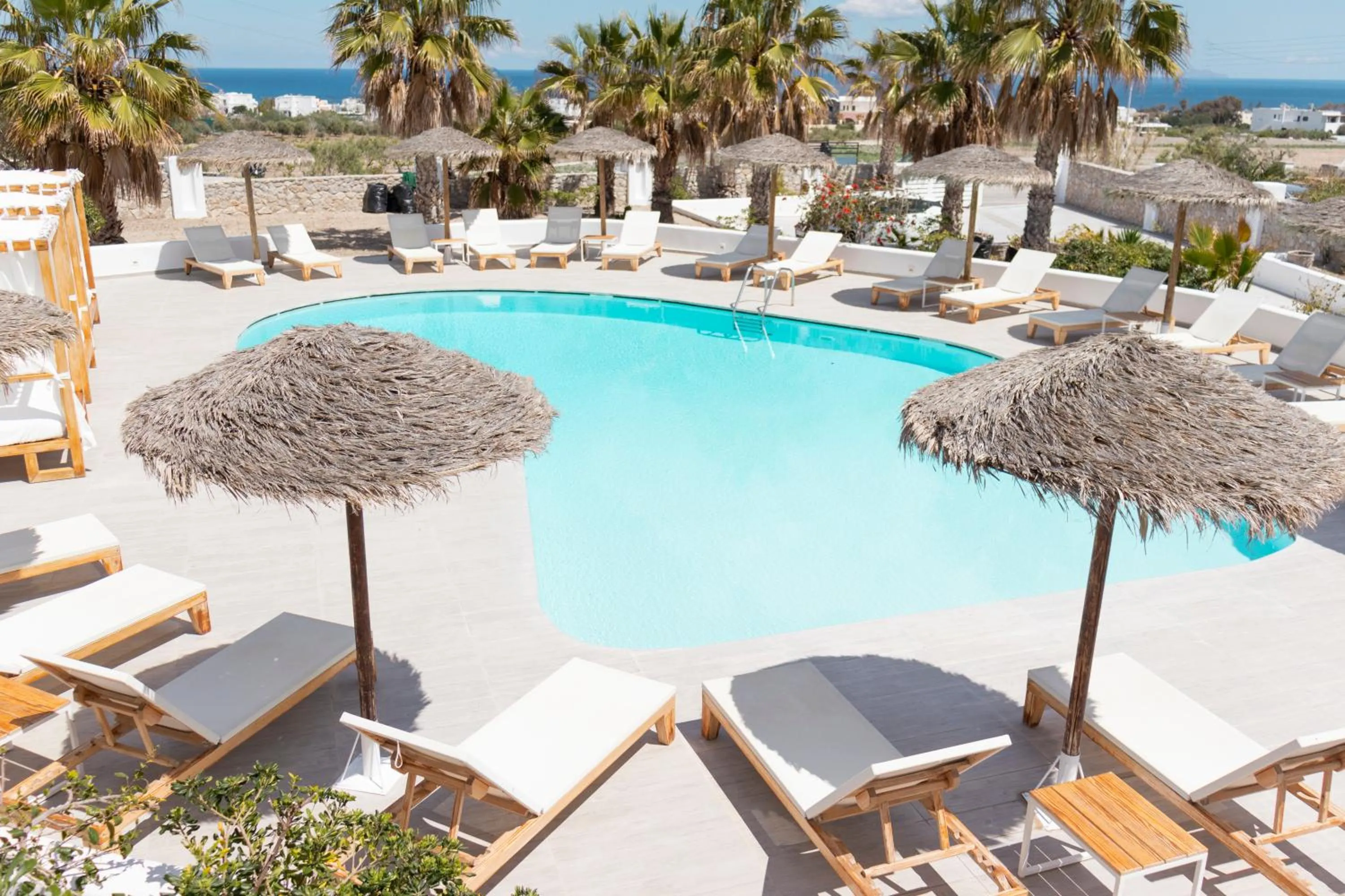 Swimming pool in Casa Vitae Suites