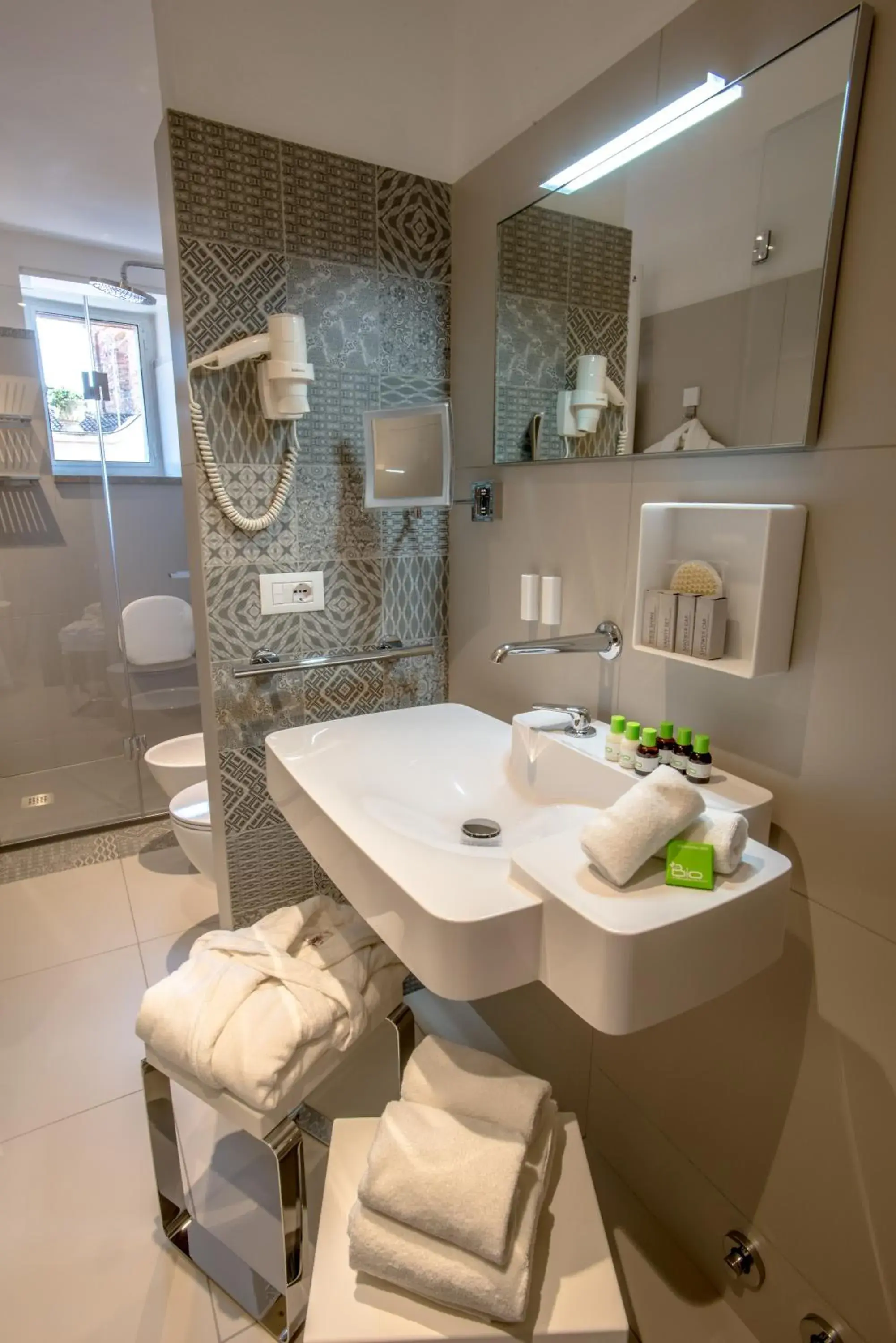 Superior Double Room - single occupancy in Uve Rooms & Wine Bar Superior Double Room - single occupancy in Uve Rooms & Wine Bar