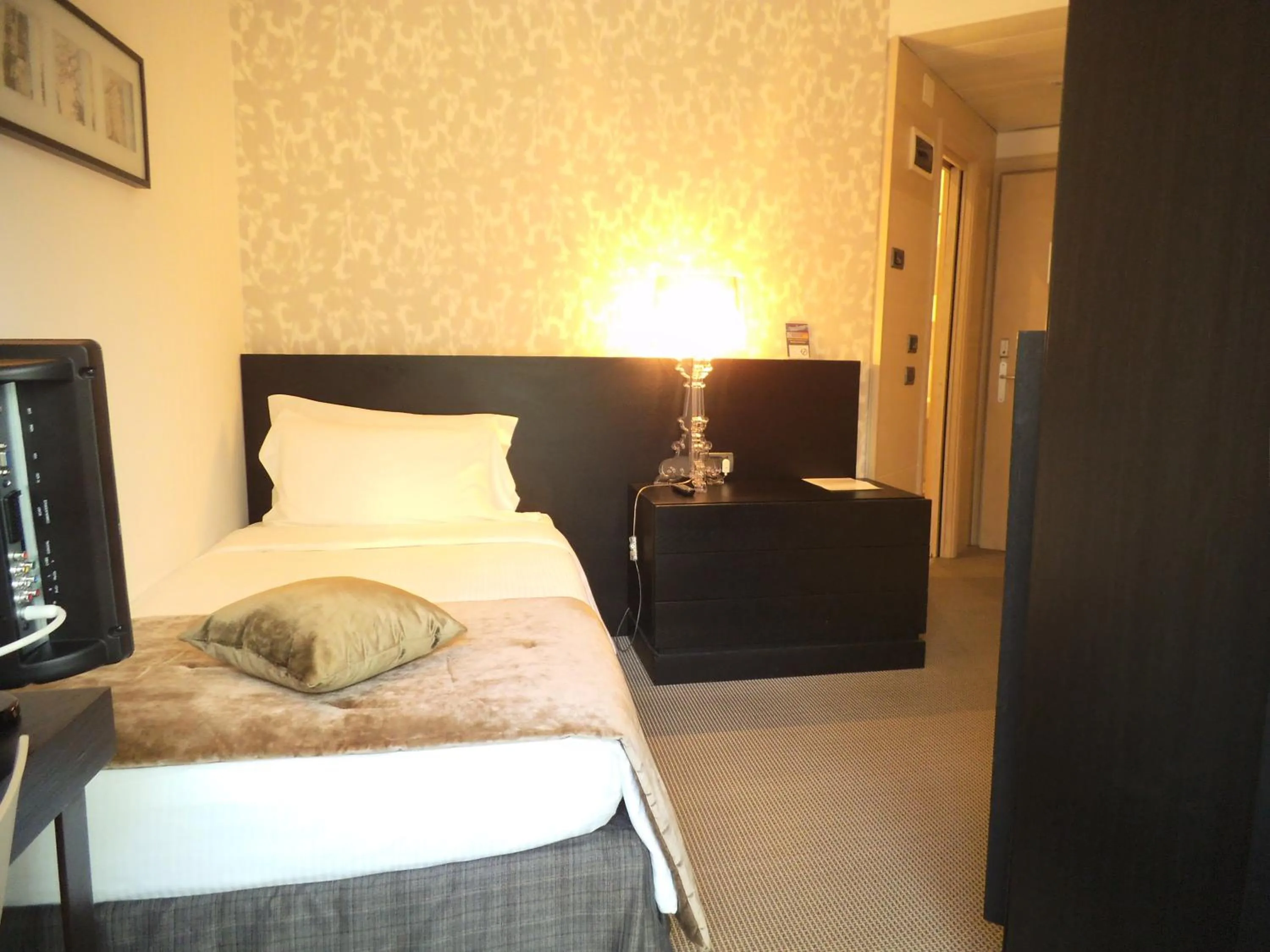 Photo of the whole room, Bed in Hotel Ariston & Apartments